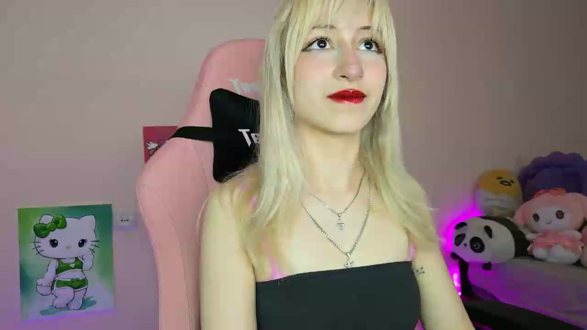 Gallery image thumbnail from PureBlush_xo's myfreecams stream on, 05/28/2026, 05:43 image 10 of 20