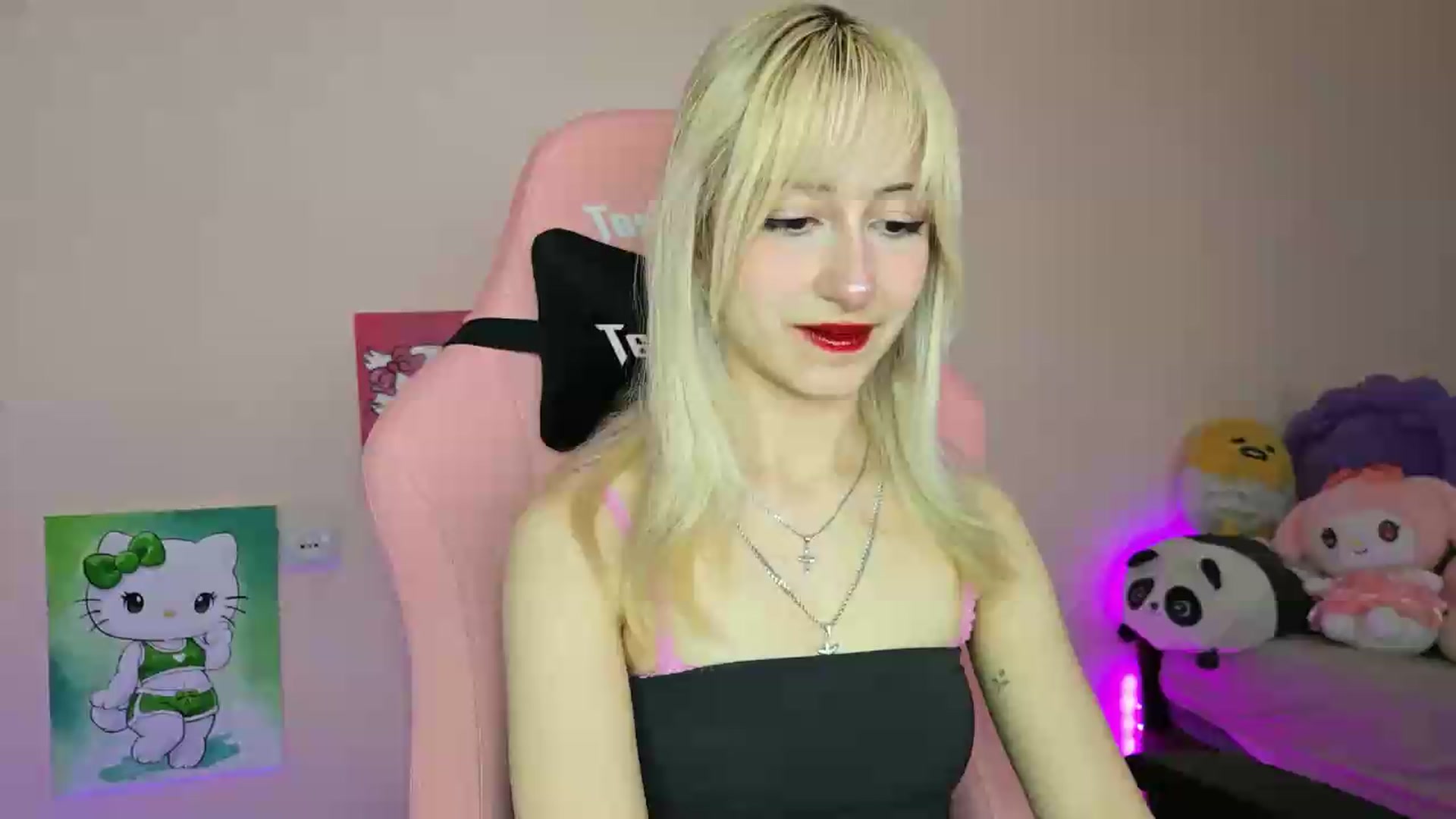 Gallery image thumbnail from PureBlush_xo's myfreecams stream on, 05/28/2026, 05:43 image 19 of 20