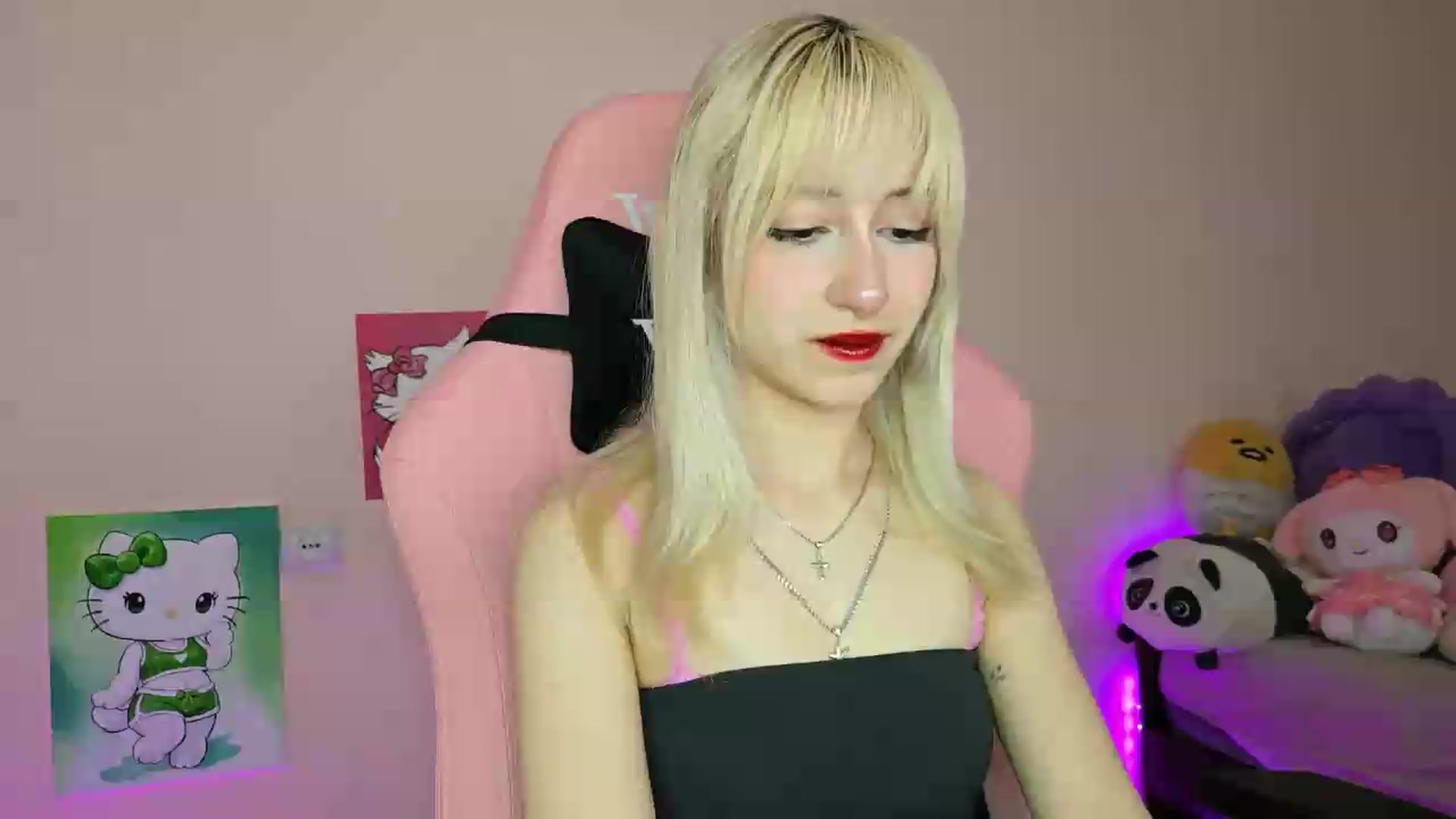 Gallery image thumbnail from PureBlush_xo's myfreecams stream on, 05/28/2026, 05:43 image 13 of 20