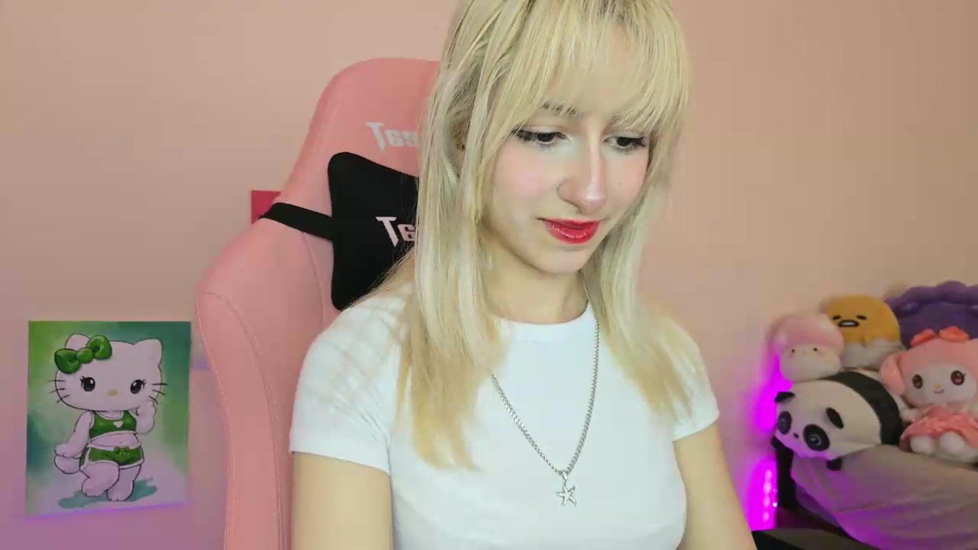 Gallery image thumbnail from PureBlush_xo's myfreecams stream on, 05/29/2026, 09:06 image 11 of 20