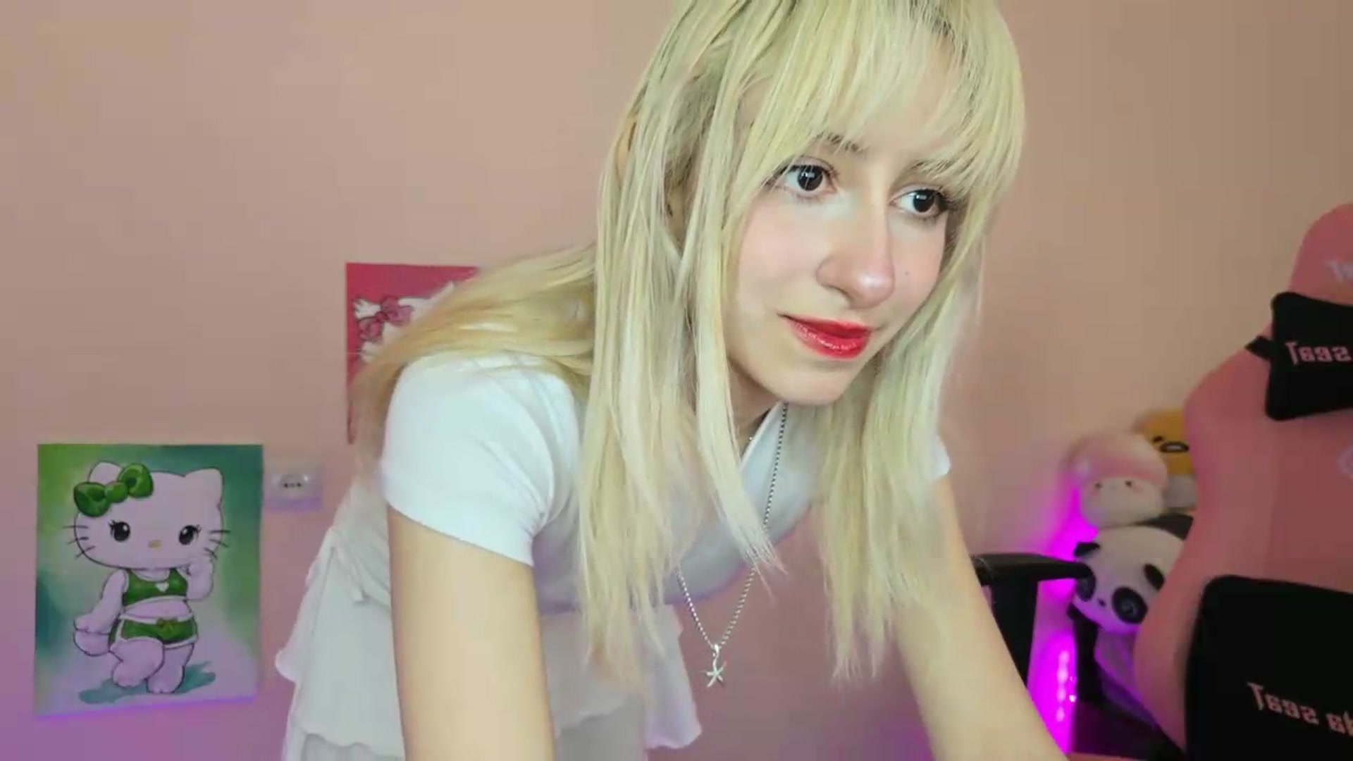 Gallery image thumbnail from PureBlush_xo's myfreecams stream on, 05/29/2026, 09:06 image 12 of 20