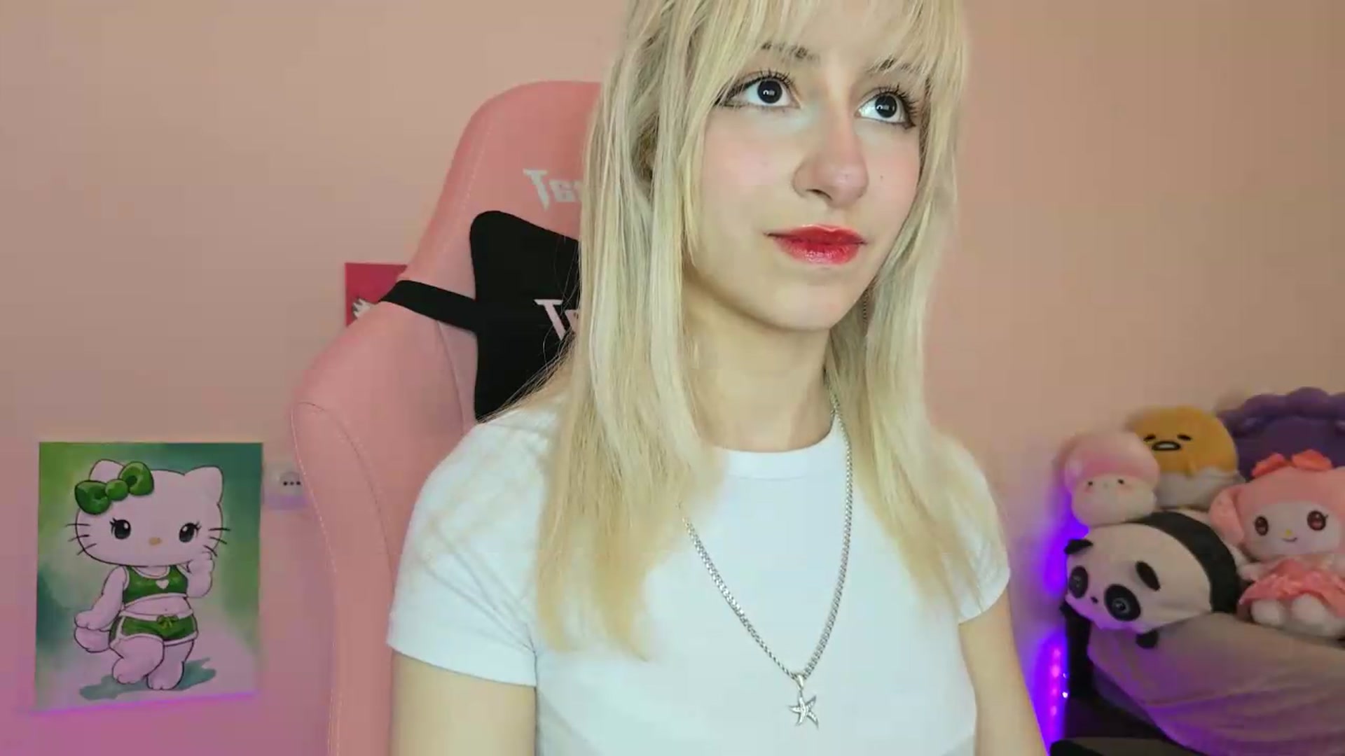 Gallery image thumbnail from PureBlush_xo's myfreecams stream on, 05/29/2026, 09:06 image 7 of 20