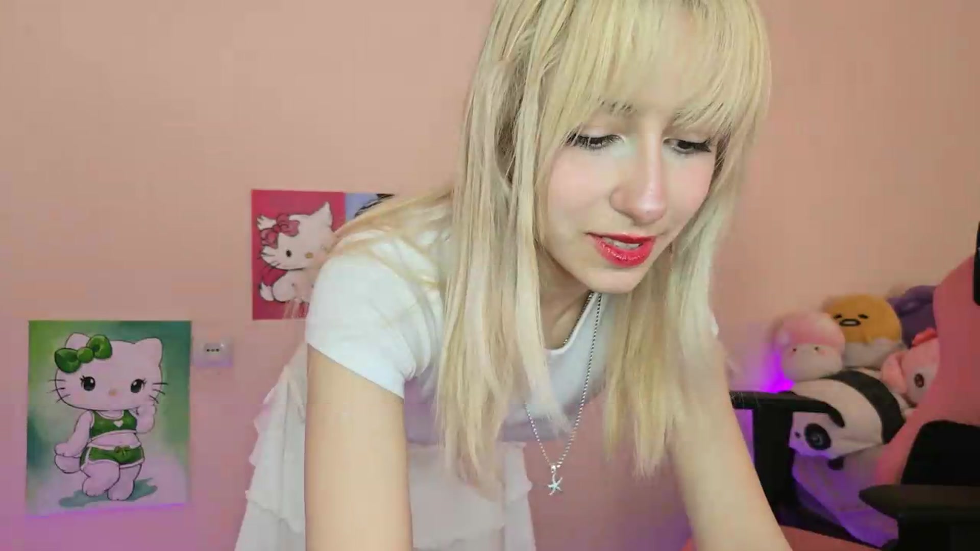 Gallery image thumbnail from PureBlush_xo's myfreecams stream on, 05/29/2026, 09:06 image 19 of 20