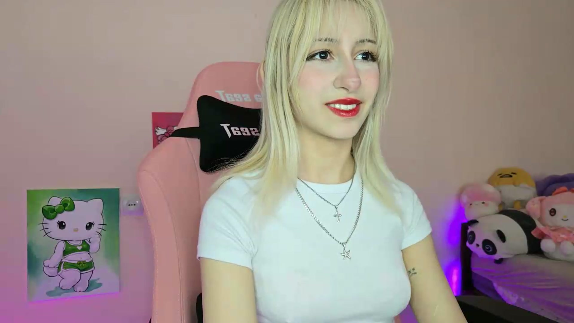 Gallery image thumbnail from PureBlush_xo's myfreecams stream on, 05/30/2026, 09:34 image 6 of 20