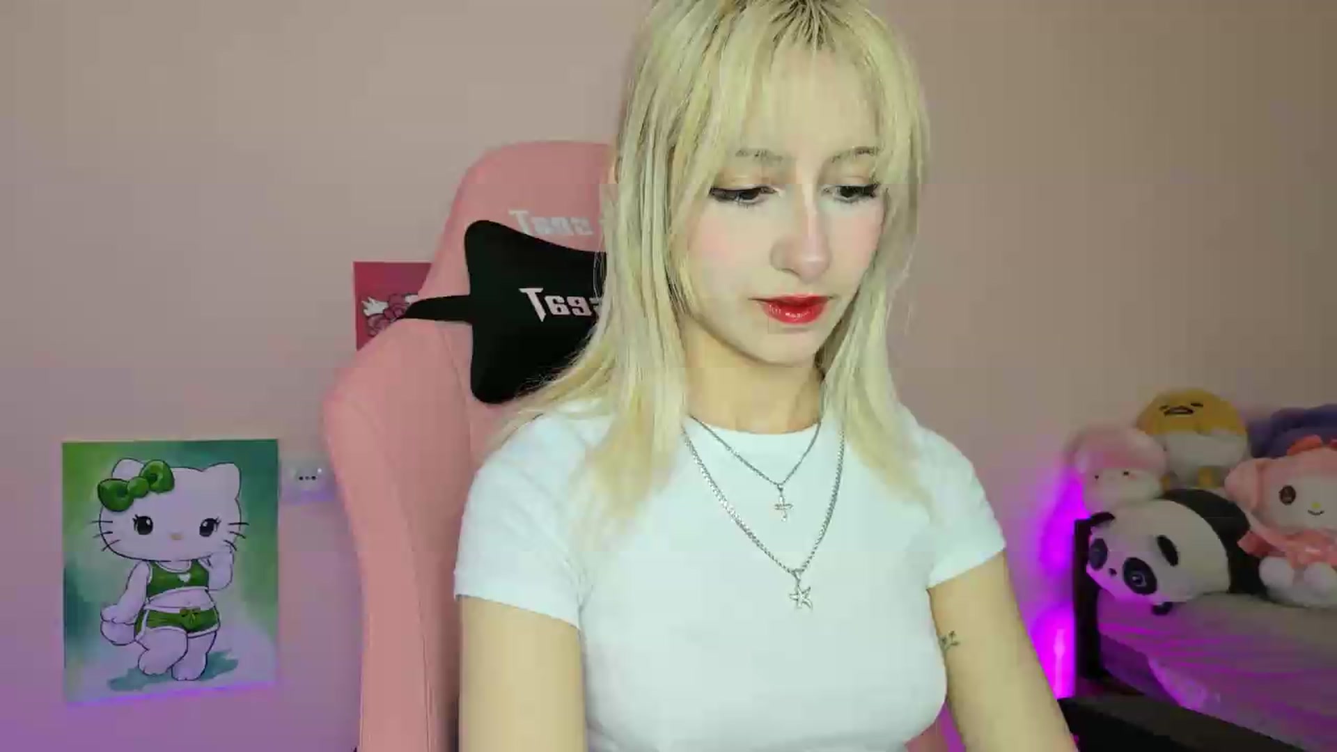 Gallery image thumbnail from PureBlush_xo's myfreecams stream on, 05/30/2026, 09:34 image 4 of 20