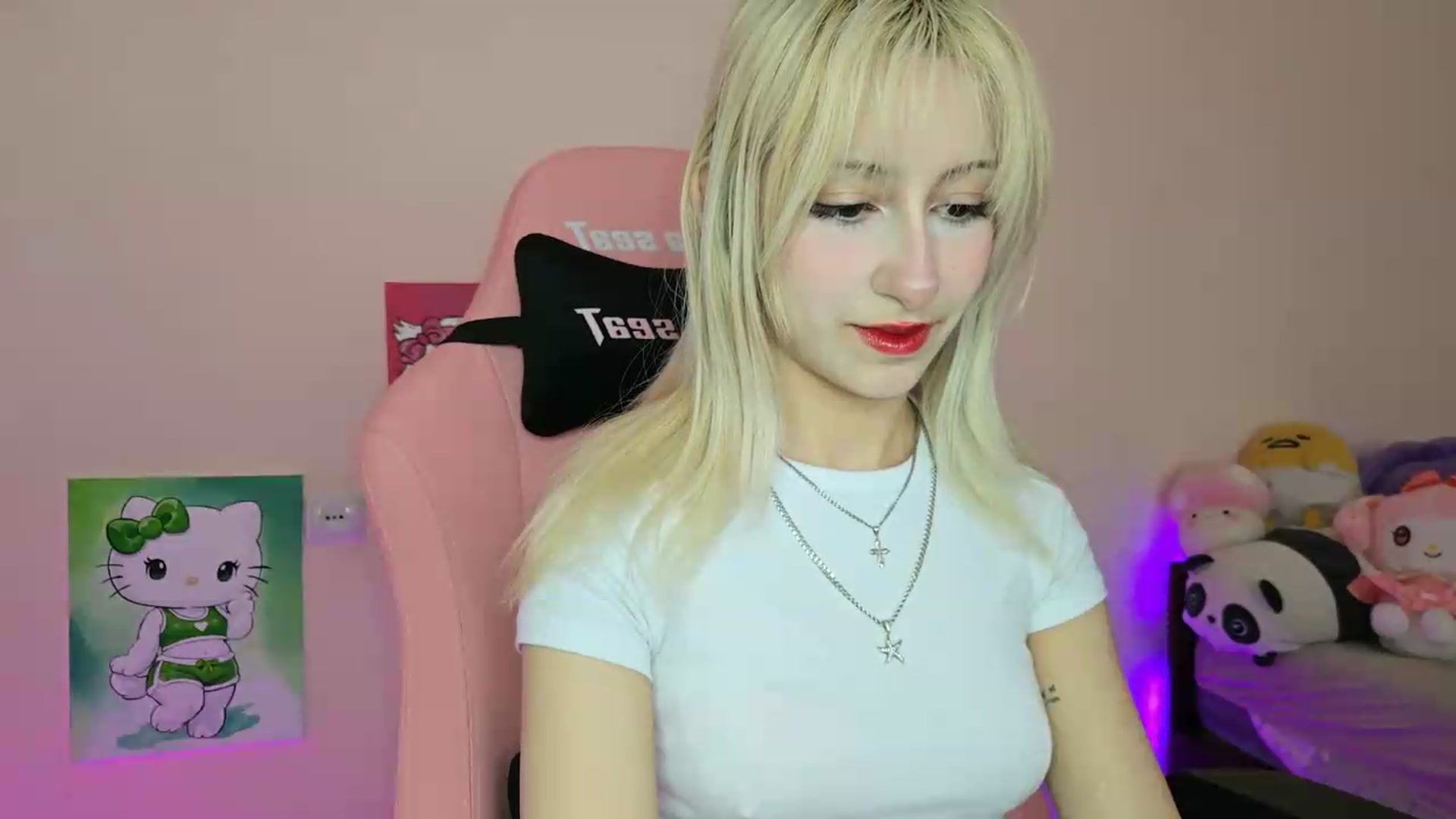 Gallery image thumbnail from PureBlush_xo's myfreecams stream on, 05/30/2026, 09:34 image 14 of 20