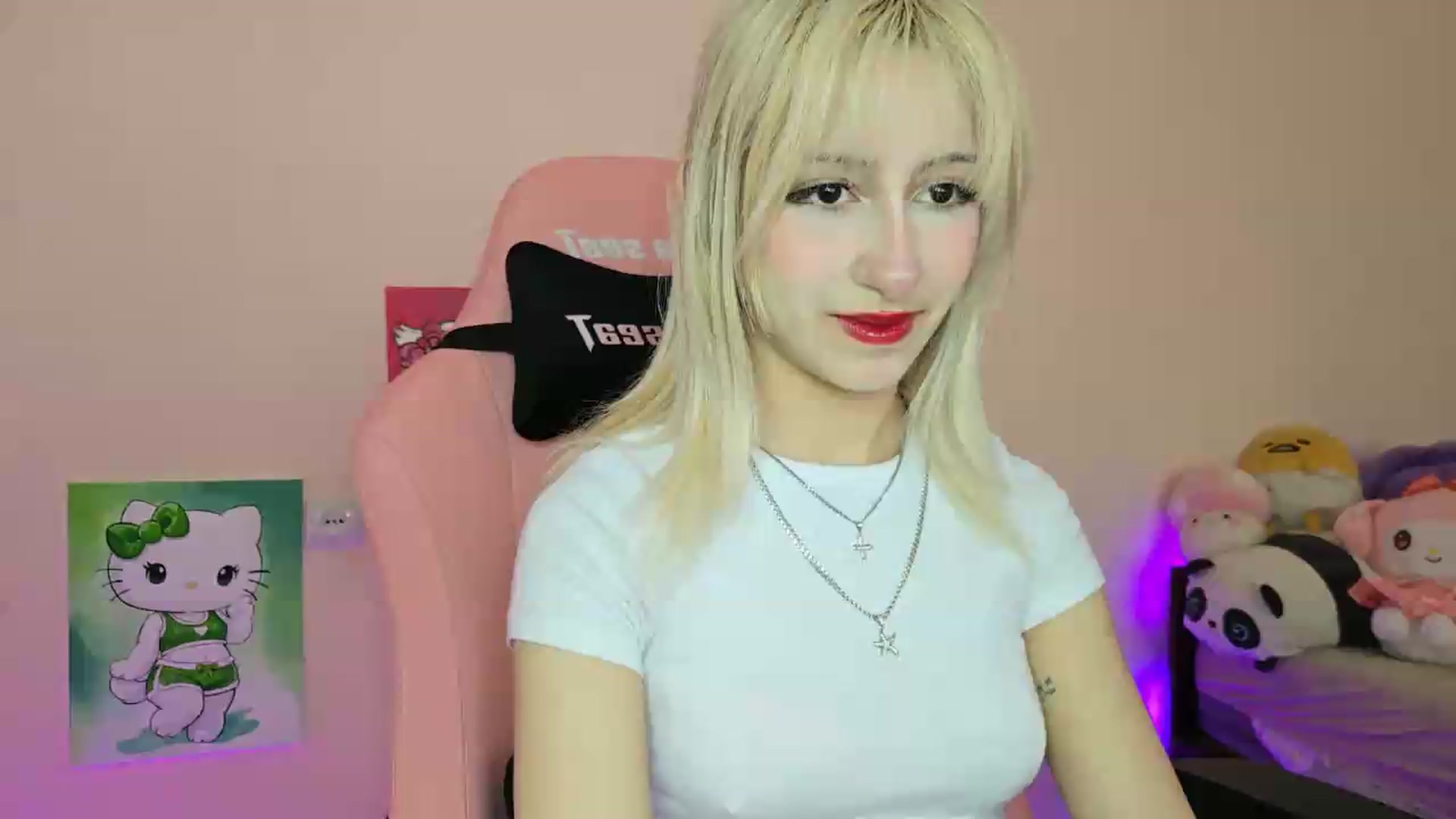 Gallery image thumbnail from PureBlush_xo's myfreecams stream on, 05/30/2026, 09:34 image 2 of 20