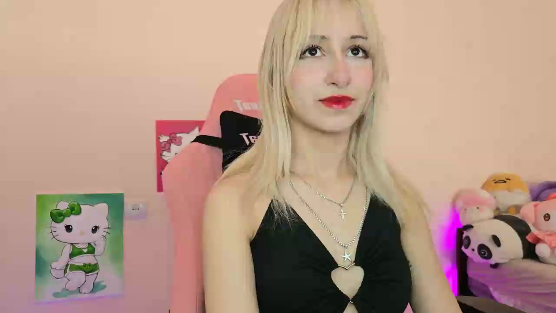 Gallery image thumbnail from PureBlush_xo's myfreecams stream on, 05/30/2026, 10:49 image 16 of 20