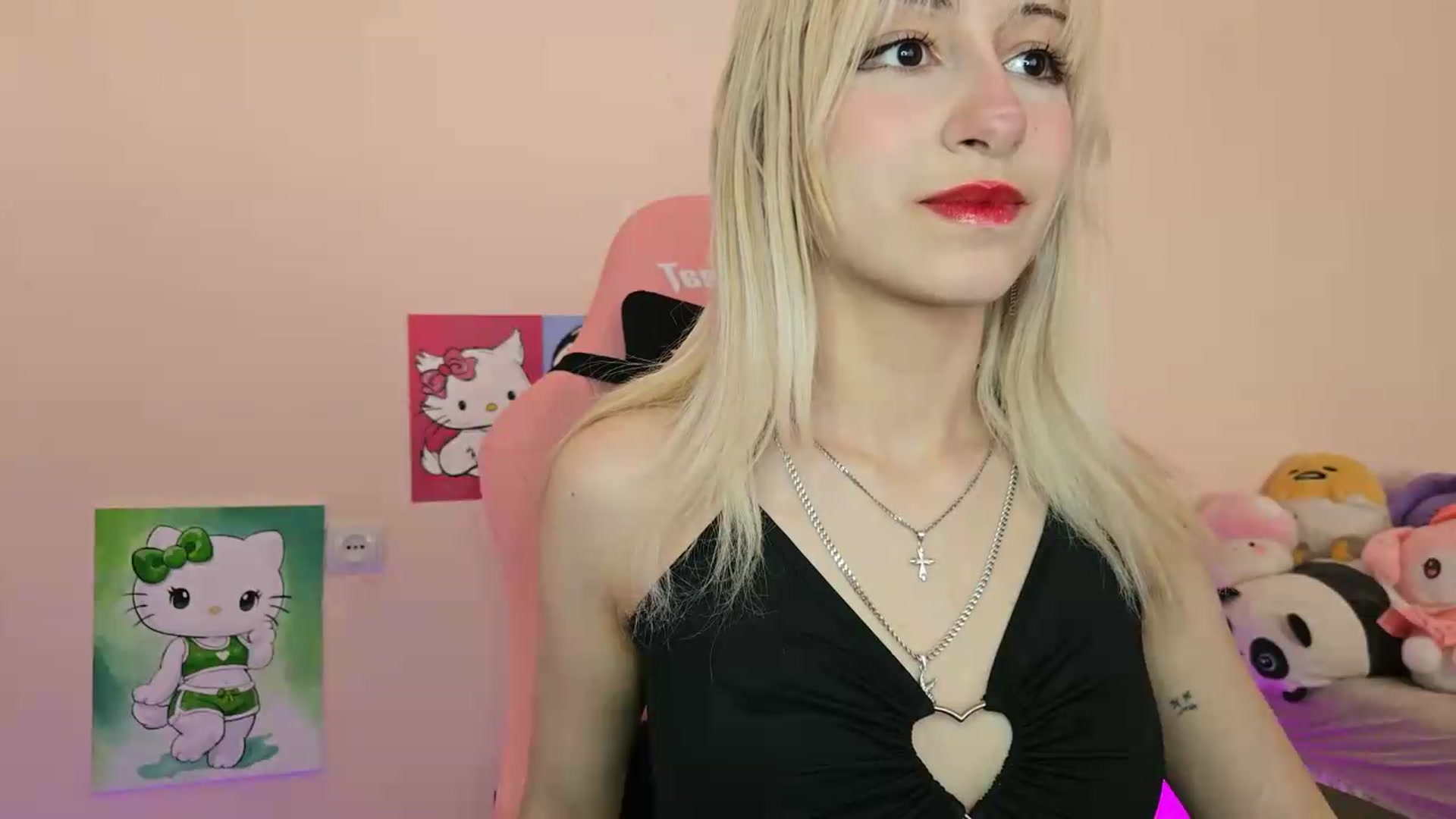 Gallery image thumbnail from PureBlush_xo's myfreecams stream on, 05/30/2026, 10:49 image 14 of 20