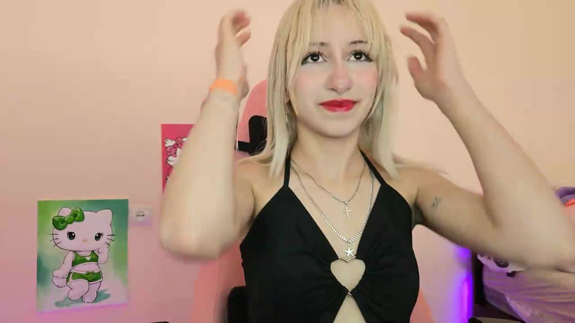 Gallery image thumbnail from PureBlush_xo's myfreecams stream on, 05/30/2026, 10:49 image 18 of 20