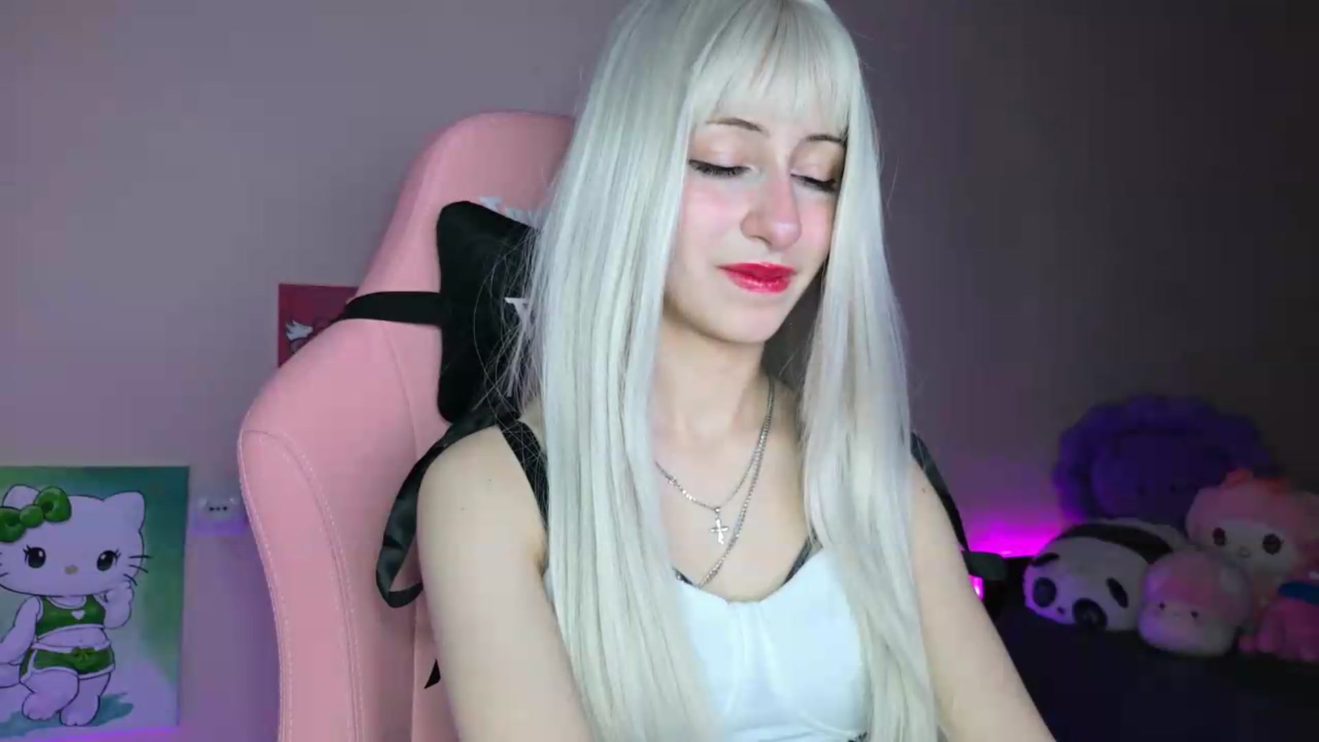Gallery image thumbnail from PureBlush_xo's myfreecams stream on, 06/11/2026, 23:25 image 4 of 20