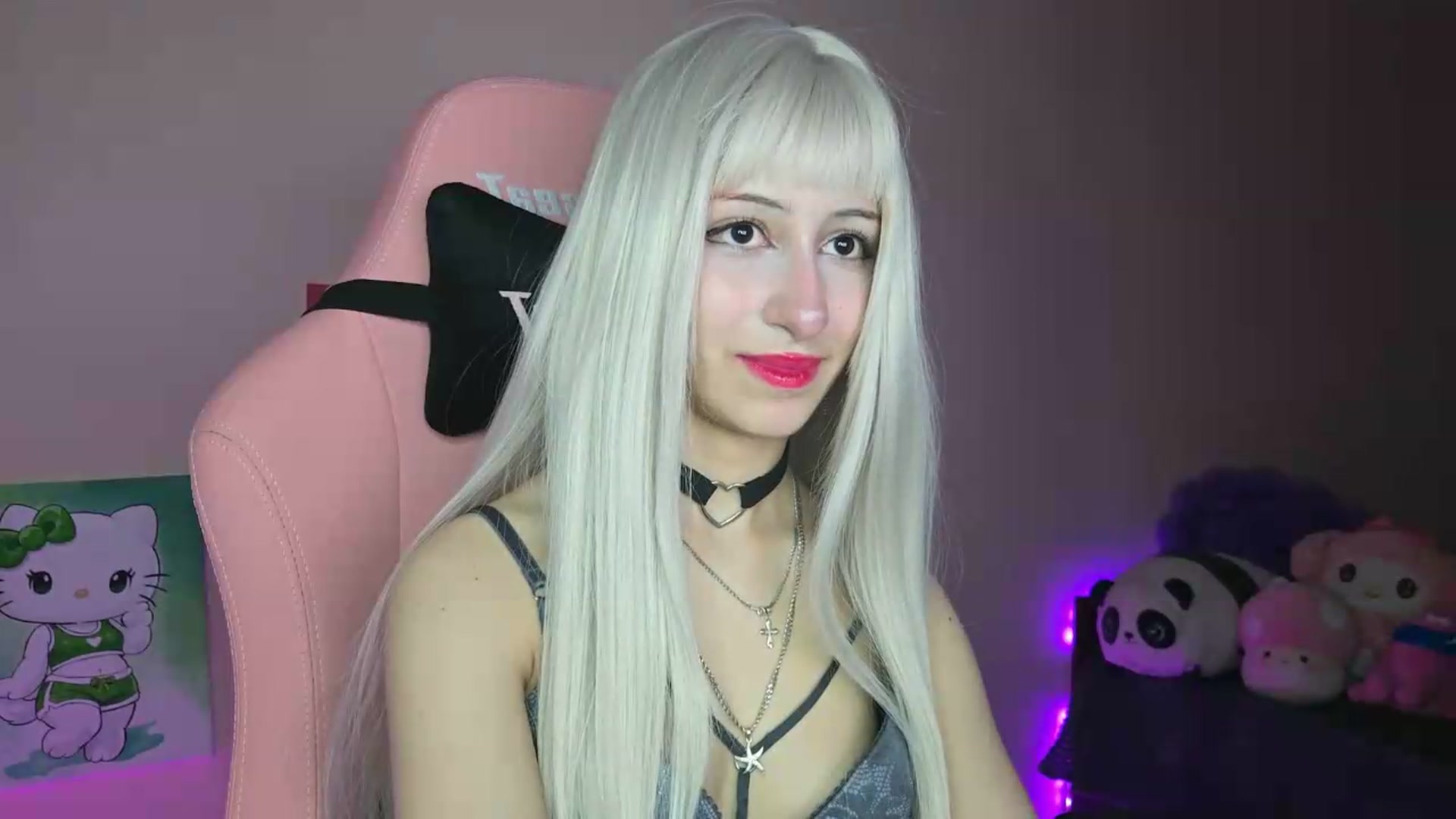 Gallery image thumbnail from PureBlush_xo's myfreecams stream on, 06/13/2026, 24:10 image 14 of 20