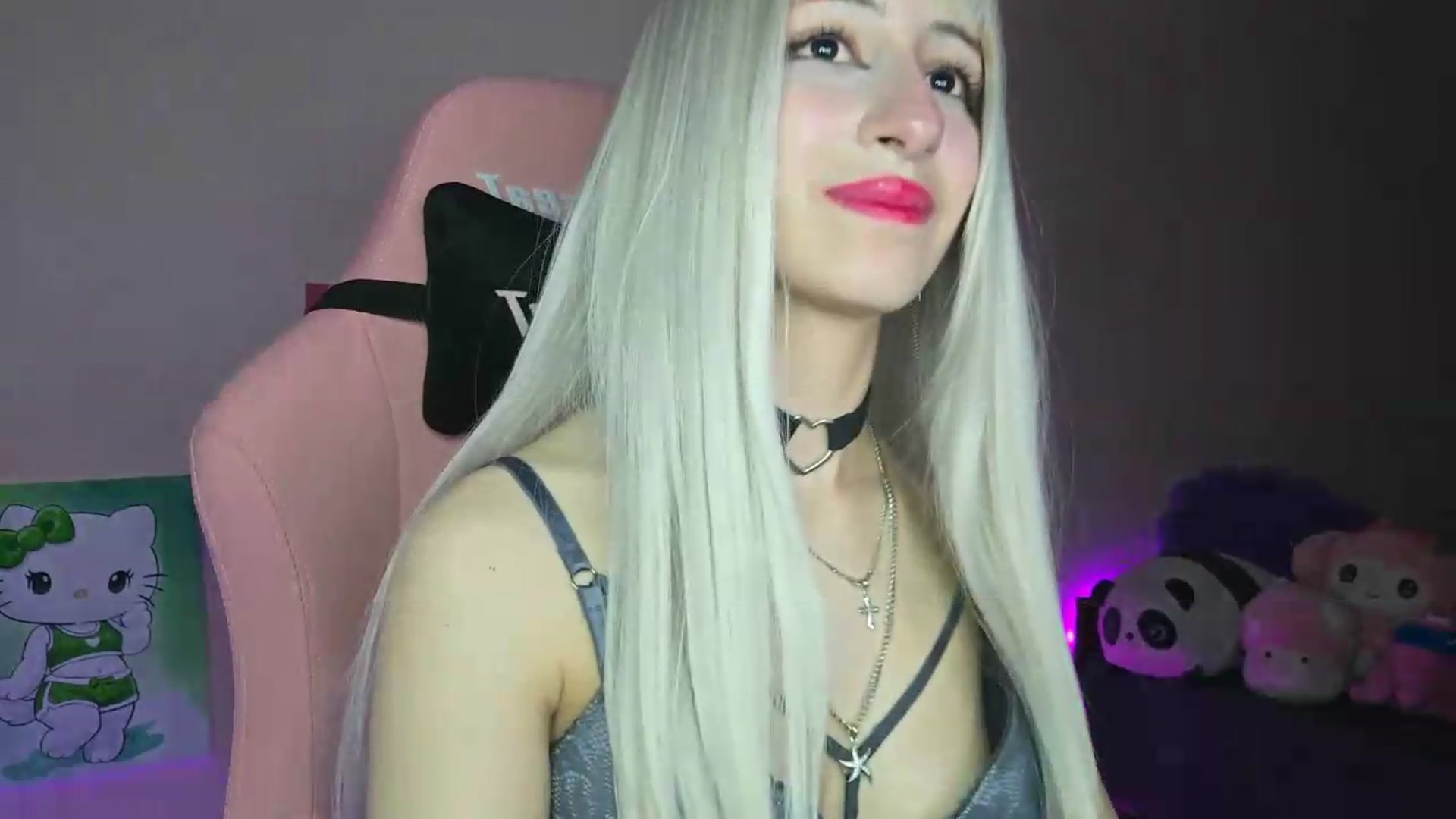 Gallery image thumbnail from PureBlush_xo's myfreecams stream on, 06/13/2026, 24:10 image 15 of 20