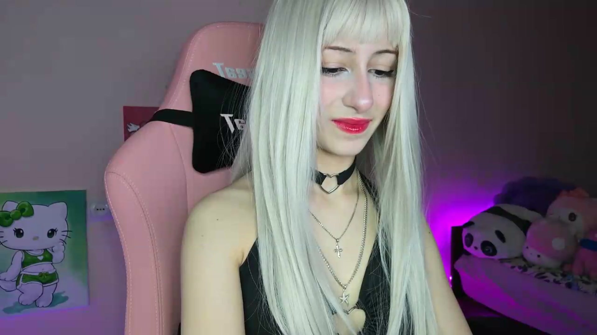 Gallery image thumbnail from PureBlush_xo's myfreecams stream on, 06/14/2026, 24:39 image 3 of 20