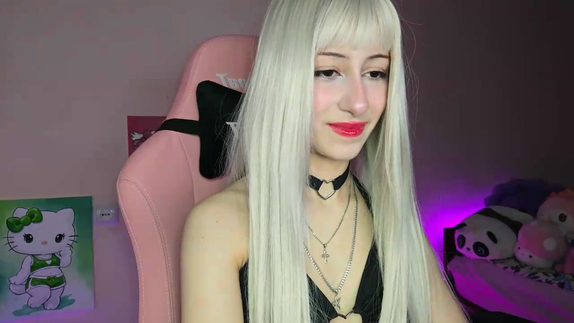 Gallery image thumbnail from PureBlush_xo's myfreecams stream on, 06/14/2026, 24:39 image 8 of 20