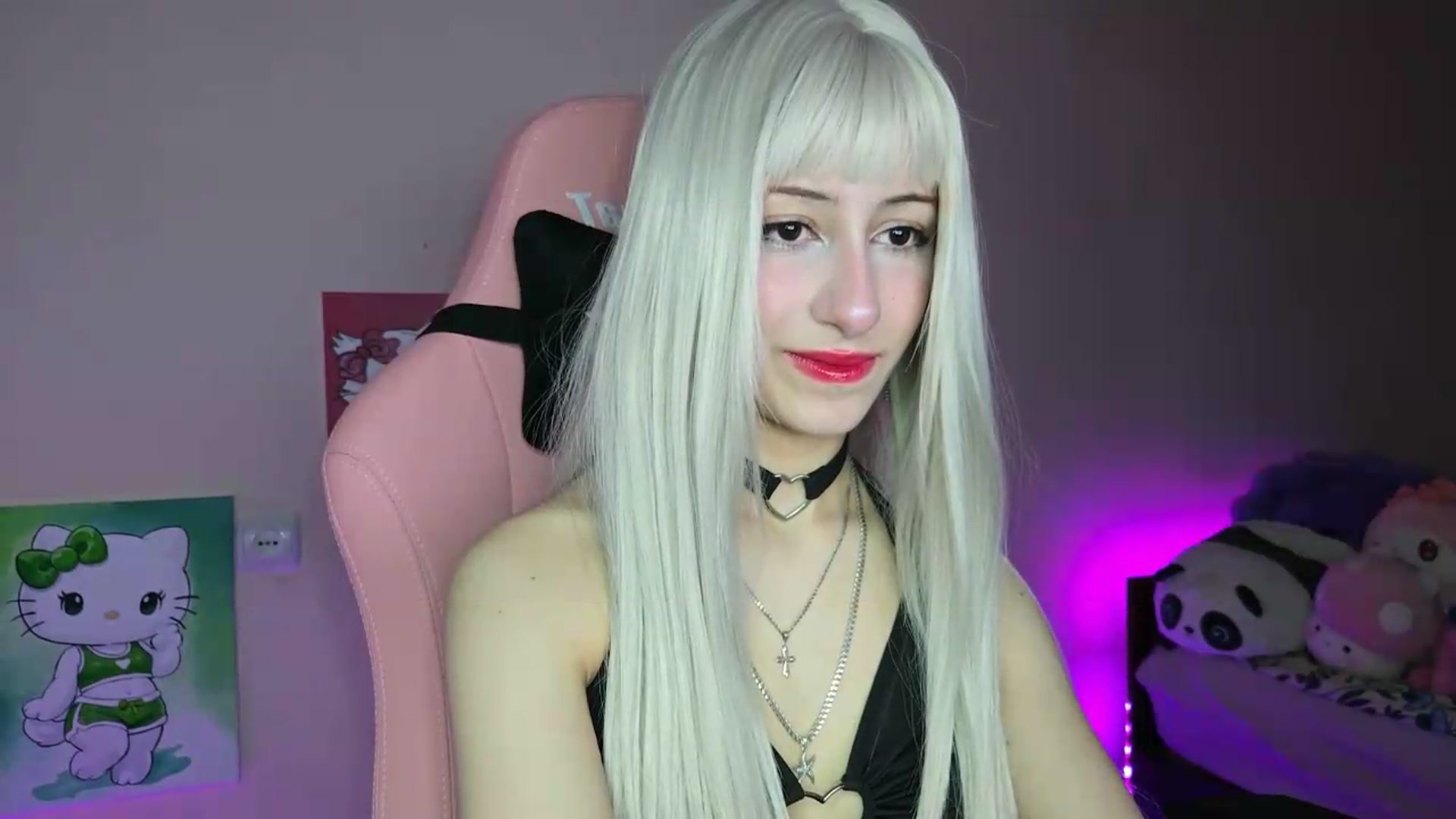 Gallery image thumbnail from PureBlush_xo's myfreecams stream on, 06/14/2026, 24:39 image 13 of 20