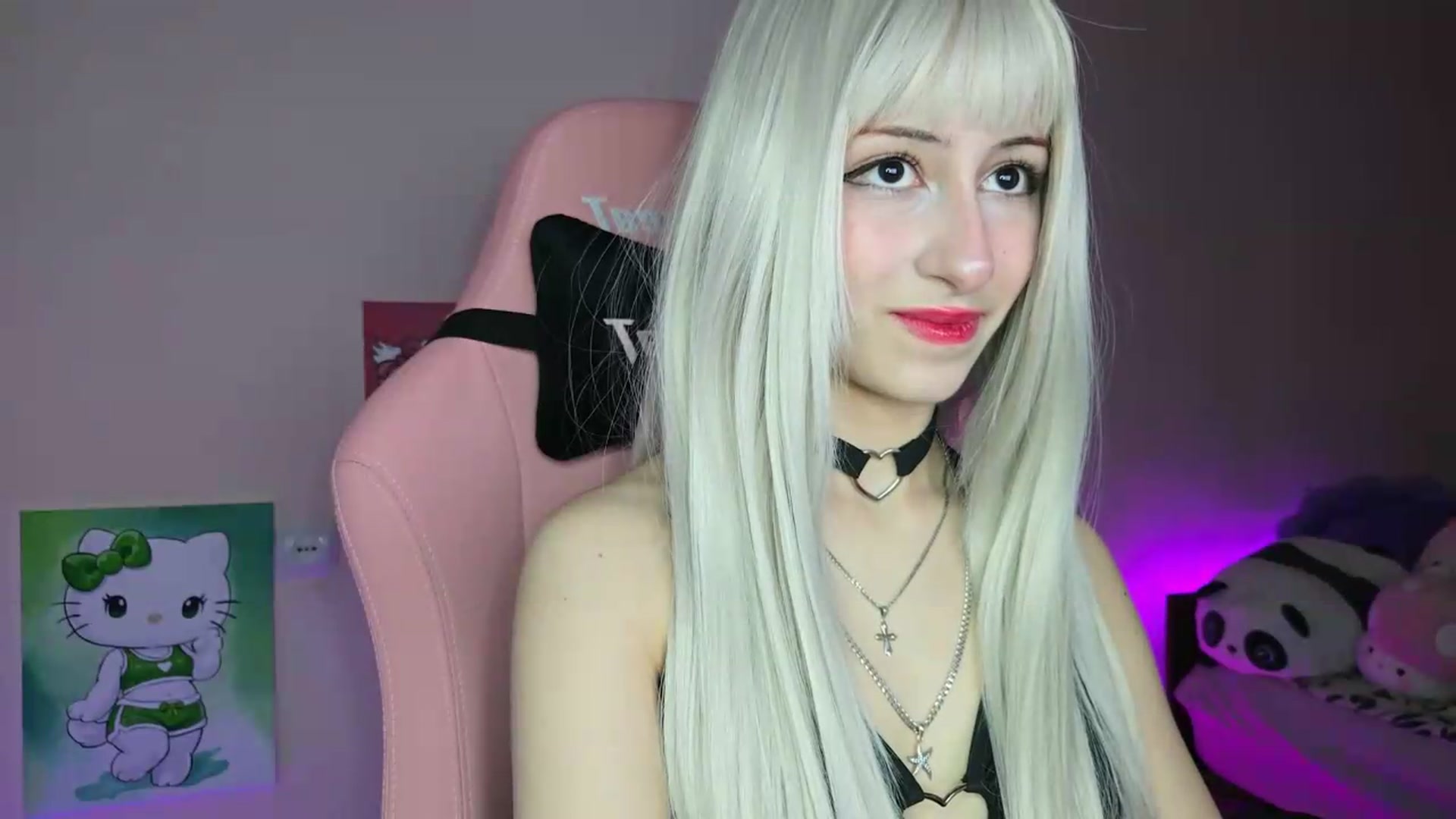 Gallery image thumbnail from PureBlush_xo's myfreecams stream on, 06/14/2026, 01:40 image 9 of 20
