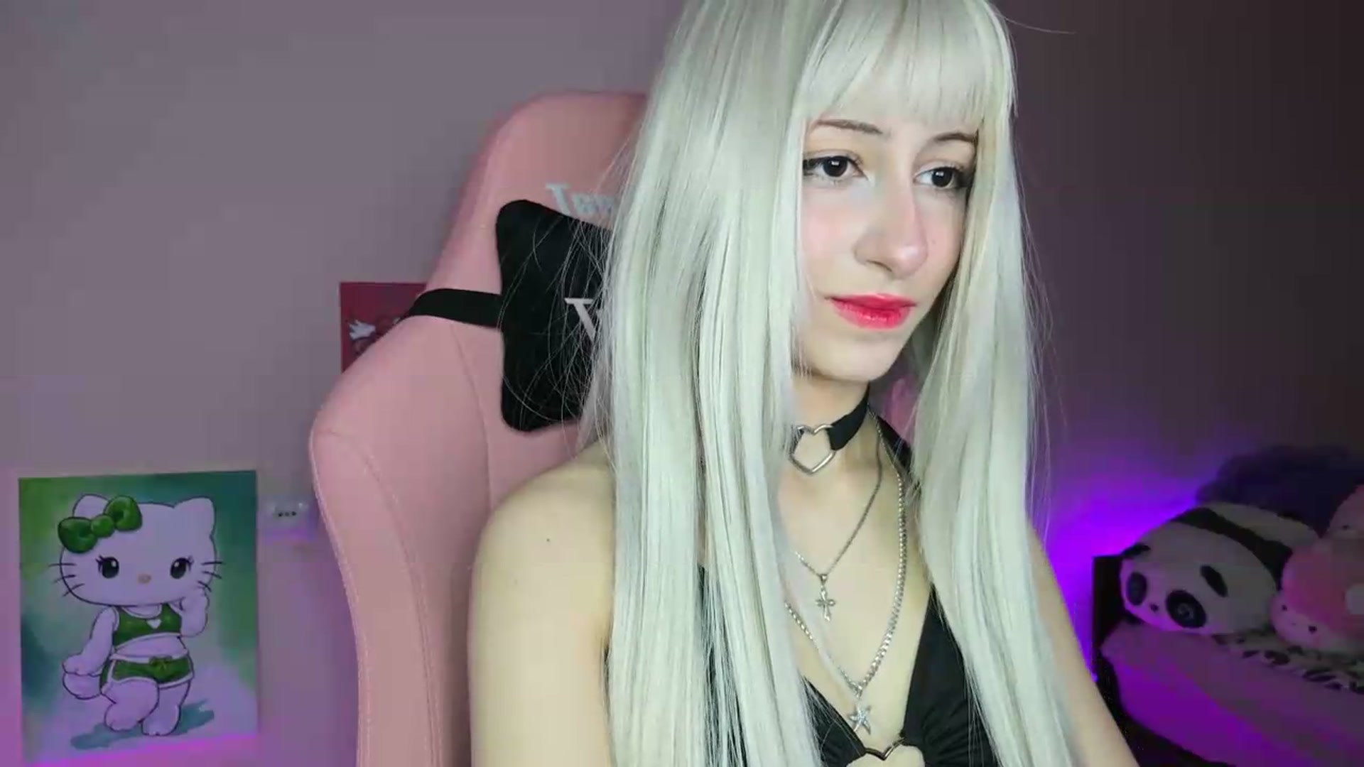 Gallery image thumbnail from PureBlush_xo's myfreecams stream on, 06/14/2026, 01:40 image 12 of 20