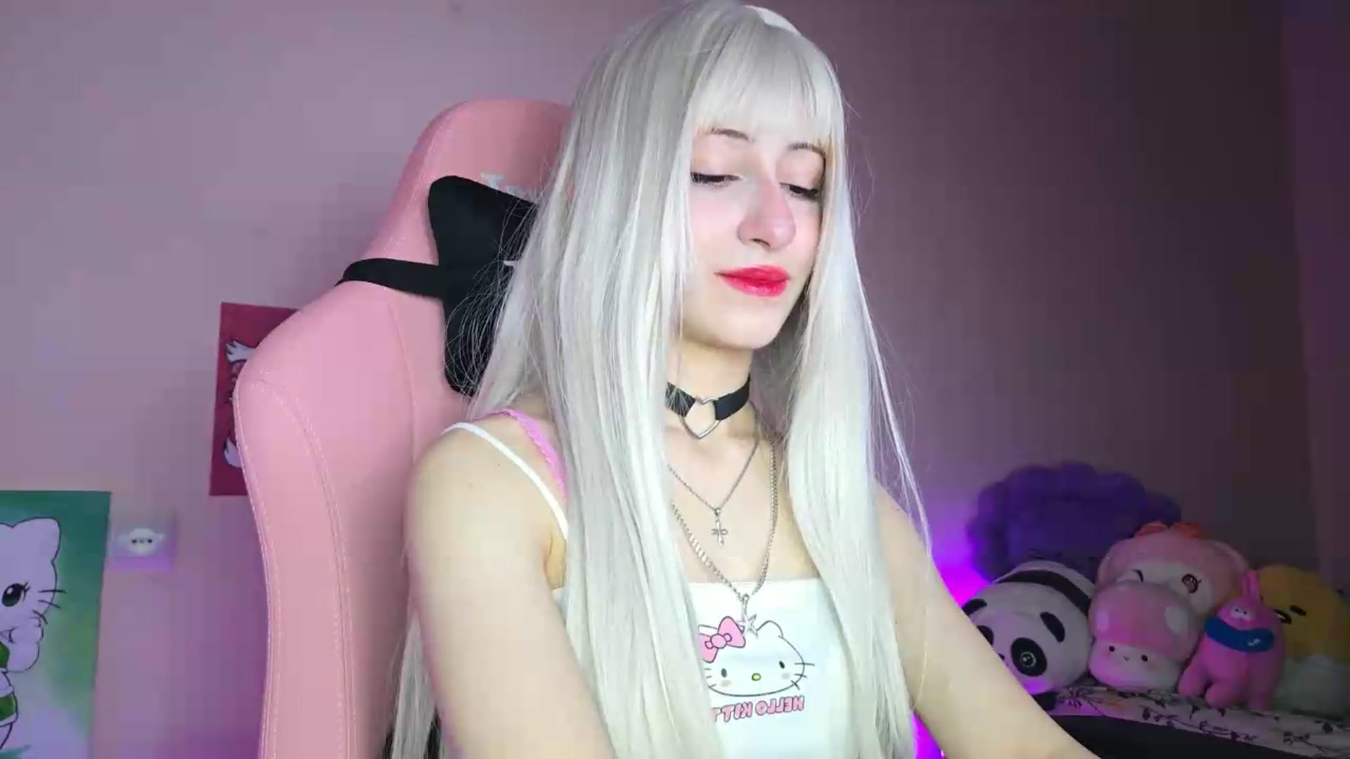 Gallery image thumbnail from PureBlush_xo's myfreecams stream on, 06/16/2026, 01:23 image 17 of 20