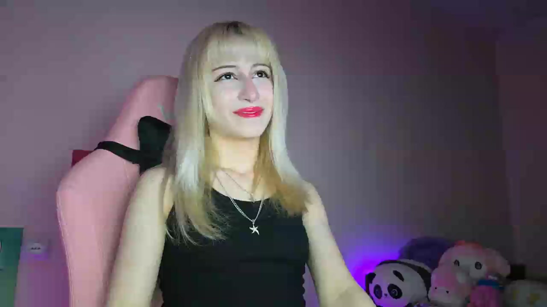 Gallery image thumbnail from PureBlush_xo's myfreecams stream on, 06/22/2026, 01:54 image 7 of 20