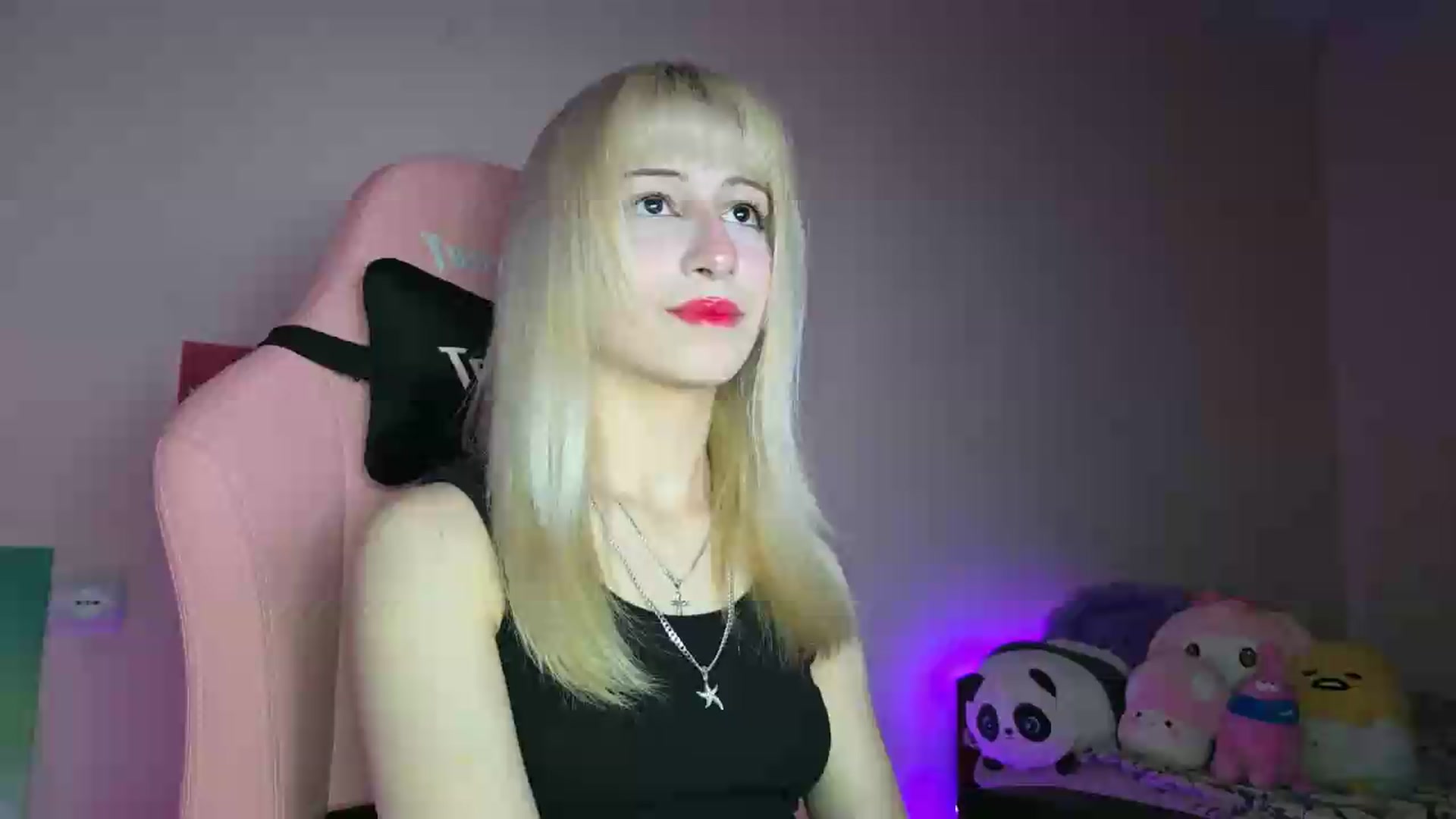 Gallery image thumbnail from PureBlush_xo's myfreecams stream on, 06/22/2026, 01:54 image 12 of 20
