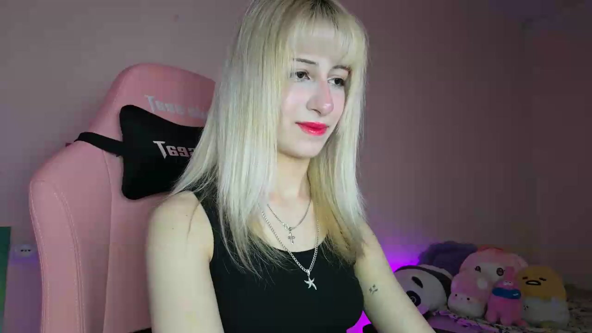 Gallery image thumbnail from PureBlush_xo's myfreecams stream on, 06/22/2026, 03:33 image 8 of 20