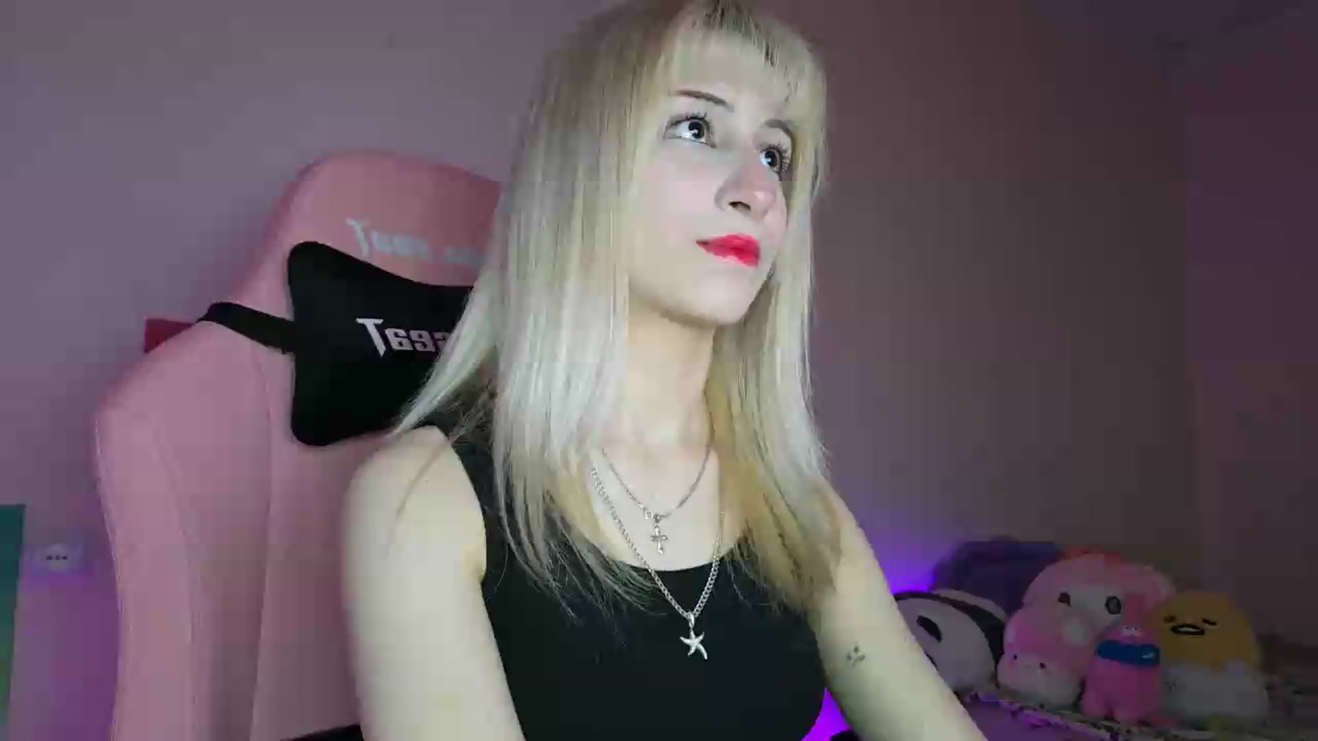 Gallery image thumbnail from PureBlush_xo's myfreecams stream on, 06/22/2026, 03:33 image 5 of 20