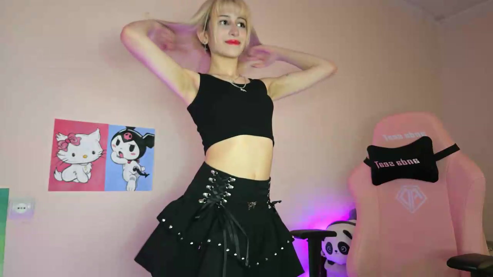 Gallery image thumbnail from PureBlush_xo's myfreecams stream on, 06/22/2026, 03:33 image 13 of 20