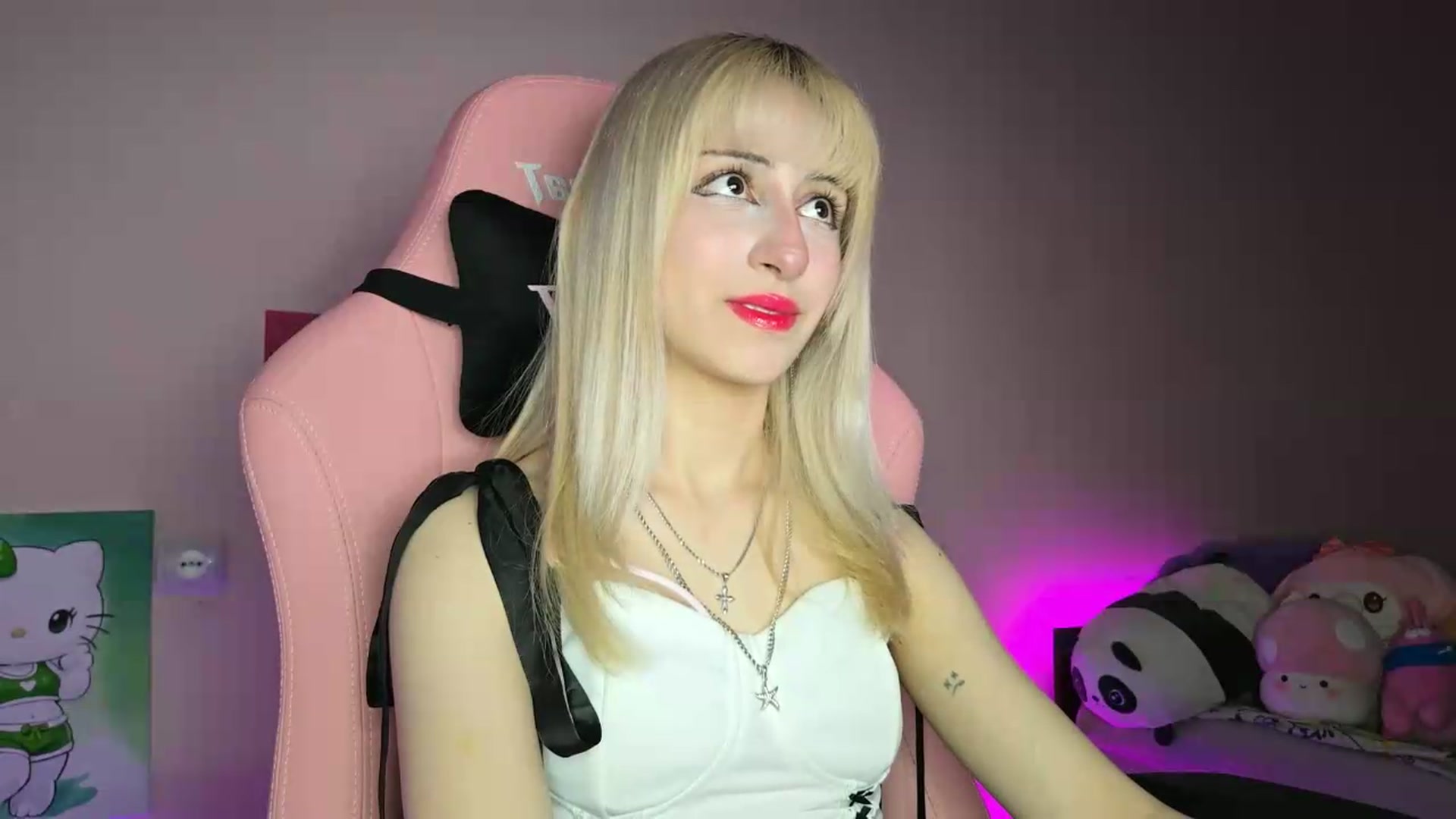 Gallery image thumbnail from PureBlush_xo's myfreecams stream on, 06/23/2026, 01:18 image 20 of 20