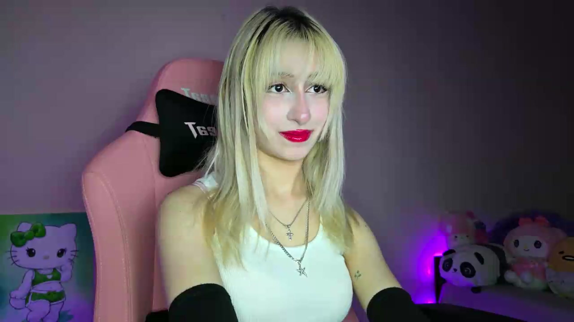 Gallery image thumbnail from PureBlush_xo's myfreecams stream on, 07/06/2026, 01:30 image 12 of 20