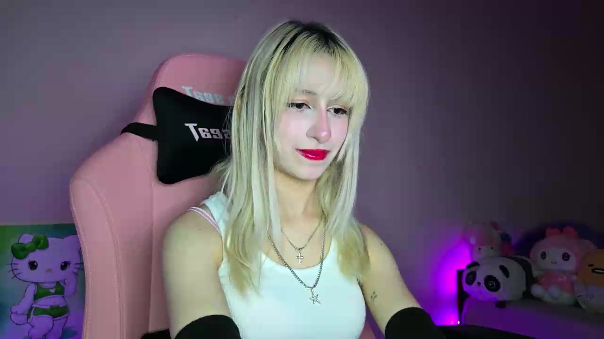 Gallery image thumbnail from PureBlush_xo's myfreecams stream on, 07/06/2026, 01:30 image 20 of 20