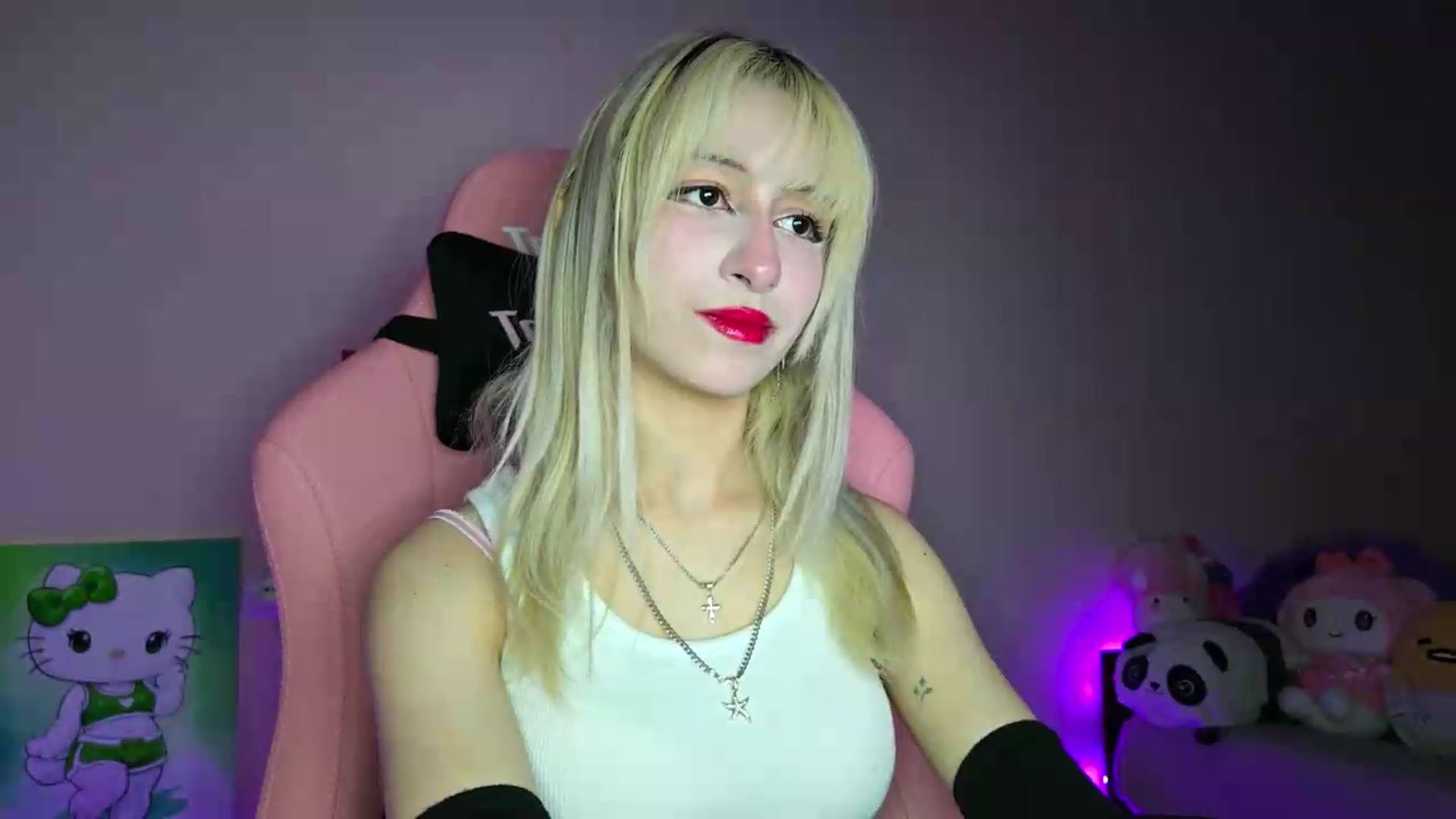 Gallery image thumbnail from PureBlush_xo's myfreecams stream on, 07/06/2026, 01:30 image 18 of 20