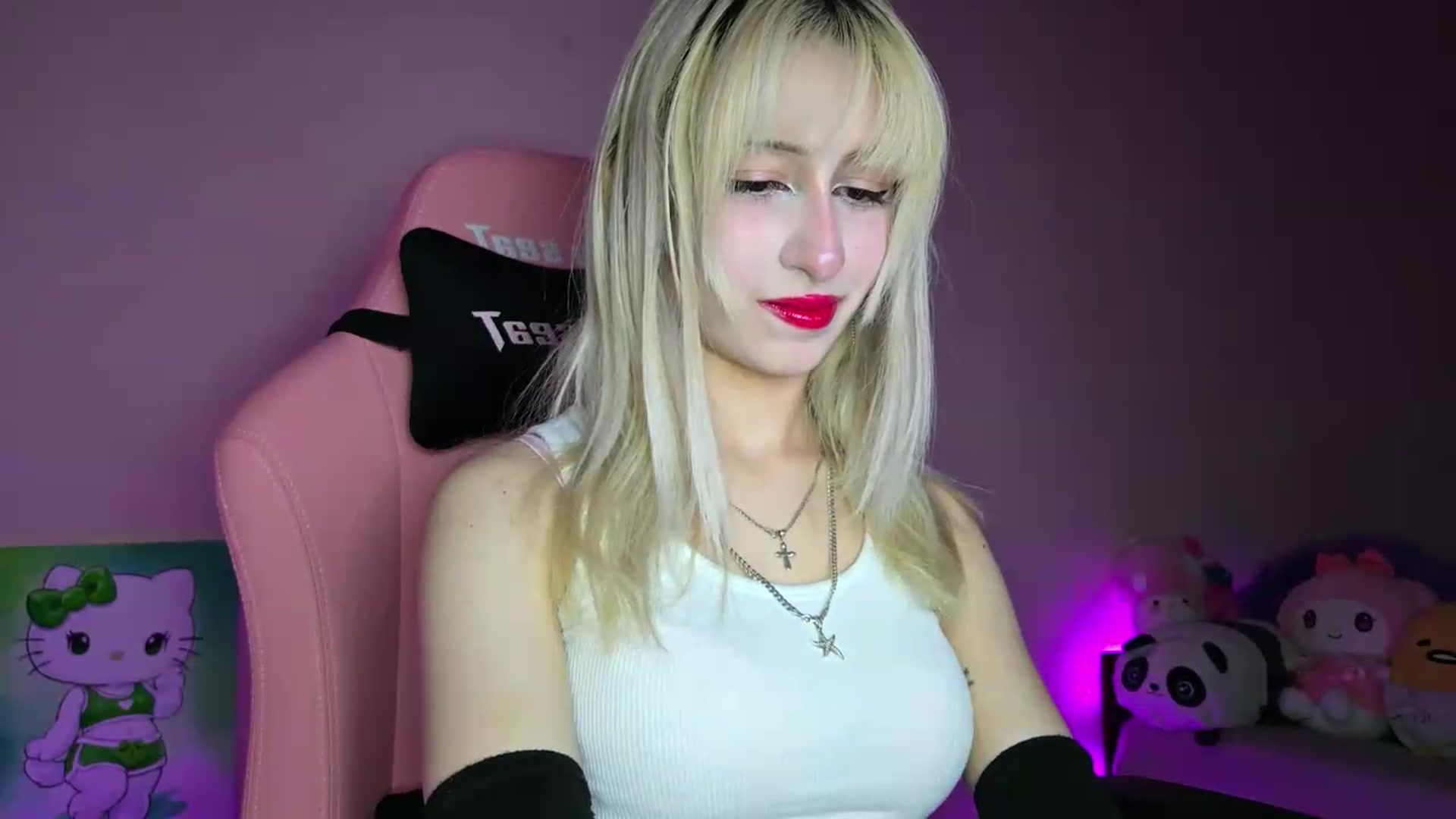 Gallery image thumbnail from PureBlush_xo's myfreecams stream on, 07/06/2026, 01:30 image 10 of 20