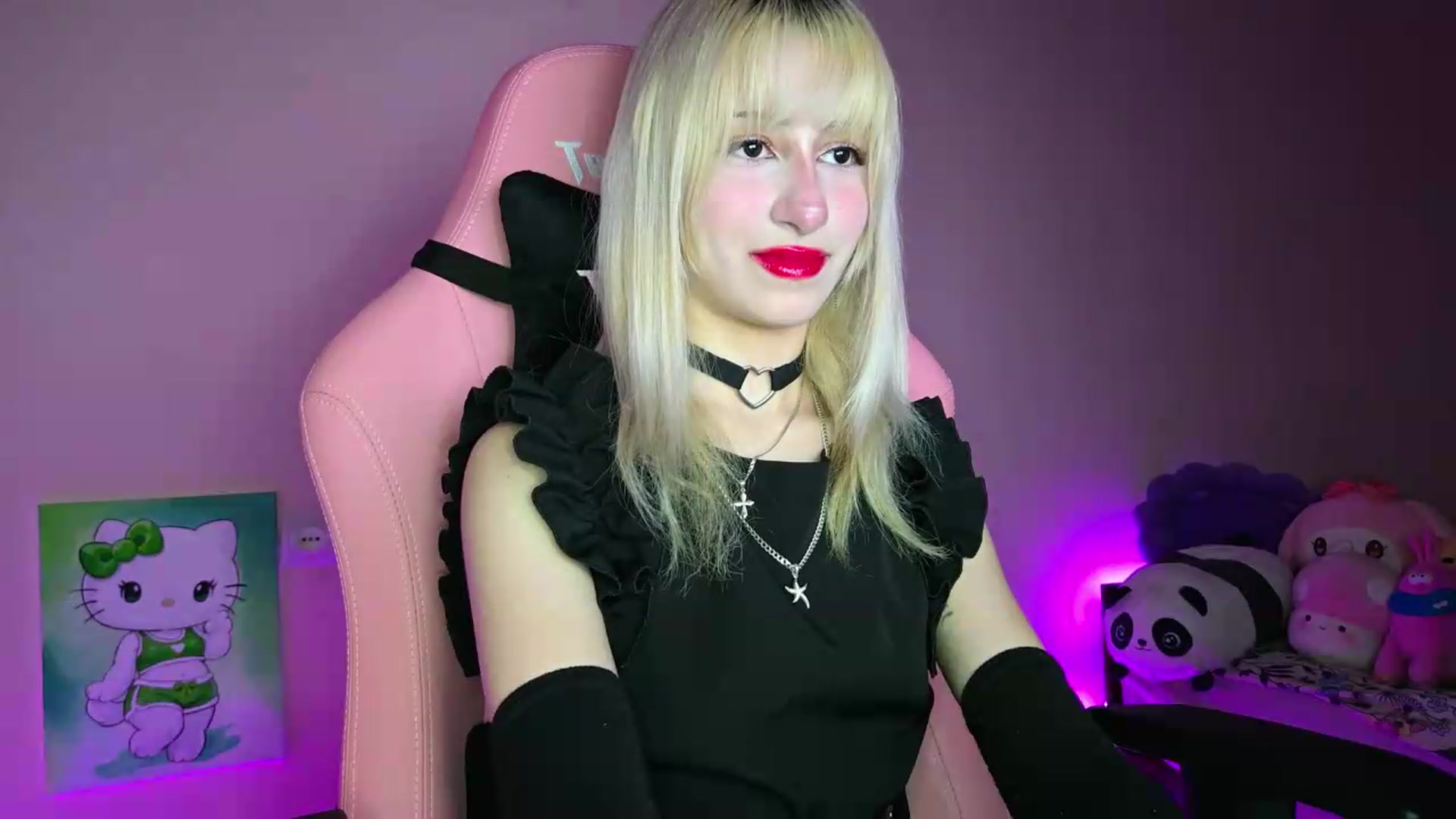 Gallery image thumbnail from PureBlush_xo's myfreecams stream on, 07/08/2026, 24:53 image 14 of 20