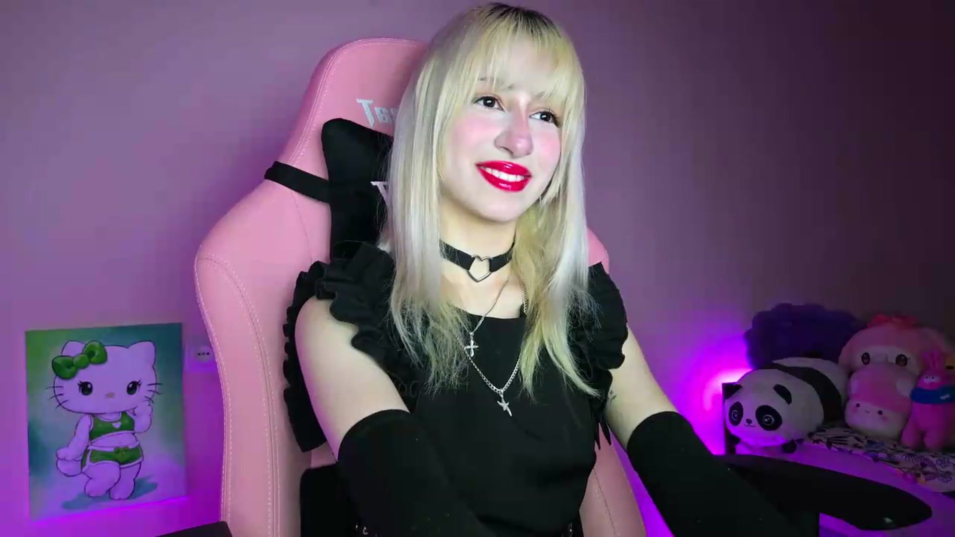 Gallery image thumbnail from PureBlush_xo's myfreecams stream on, 07/08/2026, 24:53 image 13 of 20