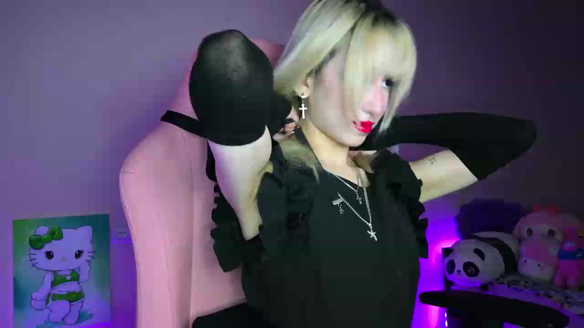 Gallery image thumbnail from PureBlush_xo's myfreecams stream on, 07/08/2026, 24:53 image 1 of 20