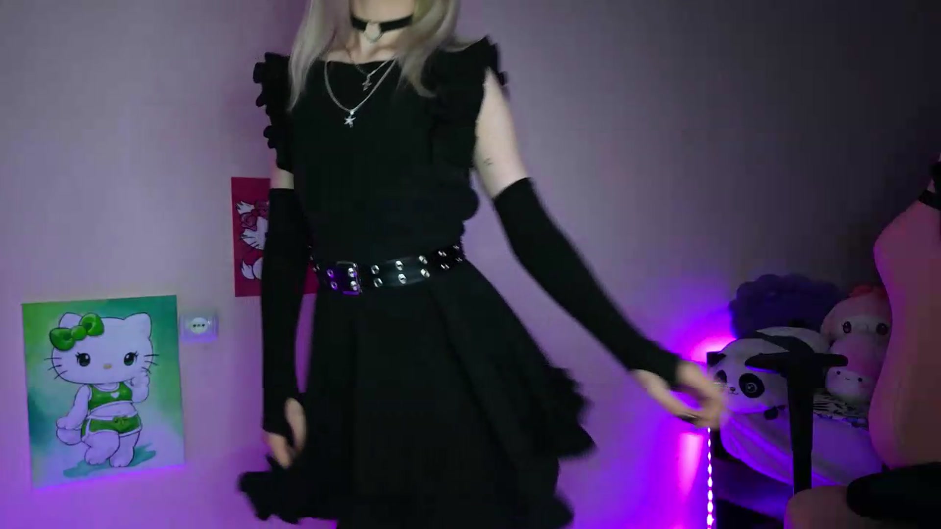 Gallery image thumbnail from PureBlush_xo's myfreecams stream on, 07/08/2026, 24:53 image 3 of 20