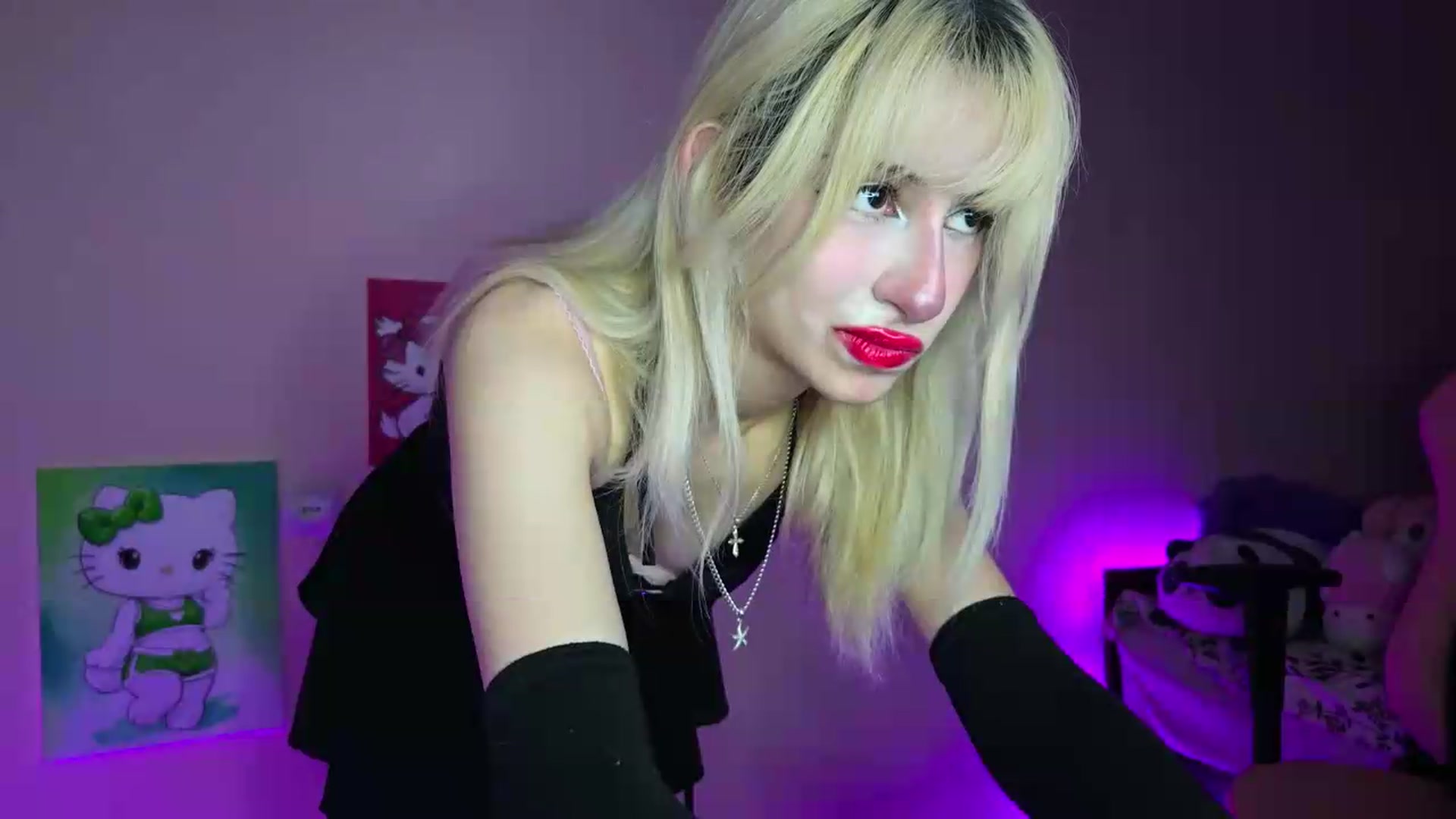 Gallery image thumbnail from PureBlush_xo's myfreecams stream on, 07/10/2026, 01:04 image 5 of 20