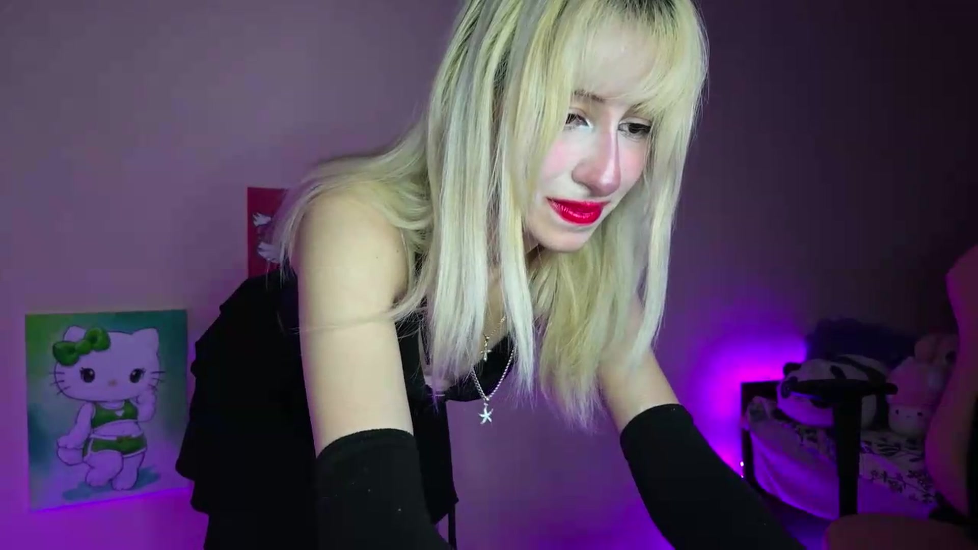 Gallery image thumbnail from PureBlush_xo's myfreecams stream on, 07/10/2026, 01:04 image 3 of 20