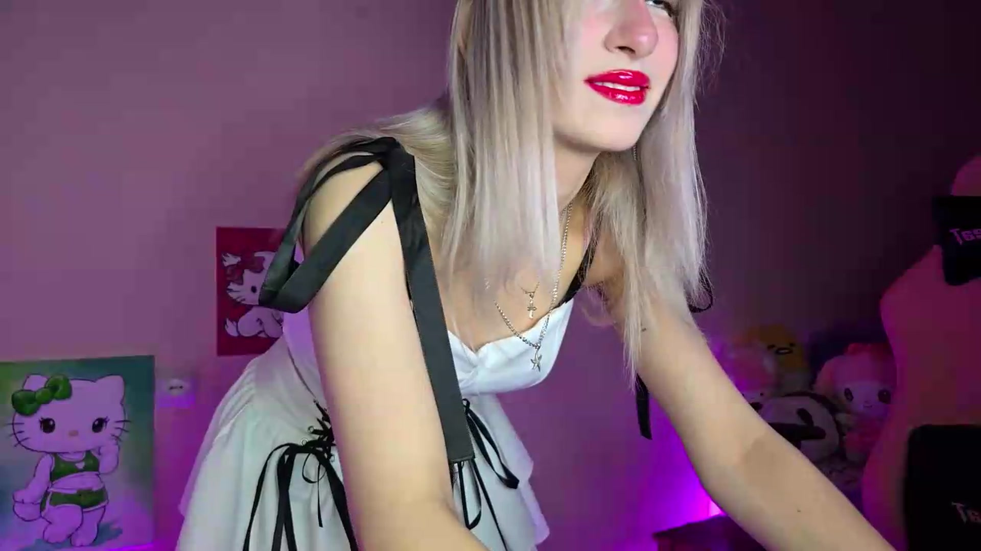 Gallery image thumbnail from PureBlush_xo's myfreecams stream on, 07/22/2026, 01:26 image 4 of 20