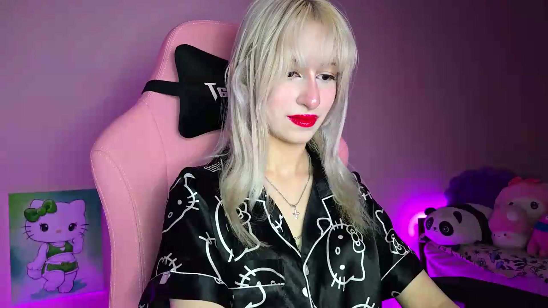 Gallery image thumbnail from PureBlush_xo's myfreecams stream on, 07/27/2026, 24:33 image 13 of 20