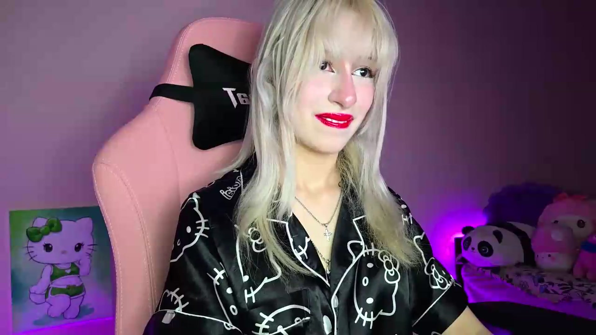 Gallery image thumbnail from PureBlush_xo's myfreecams stream on, 07/27/2026, 24:33 image 9 of 20