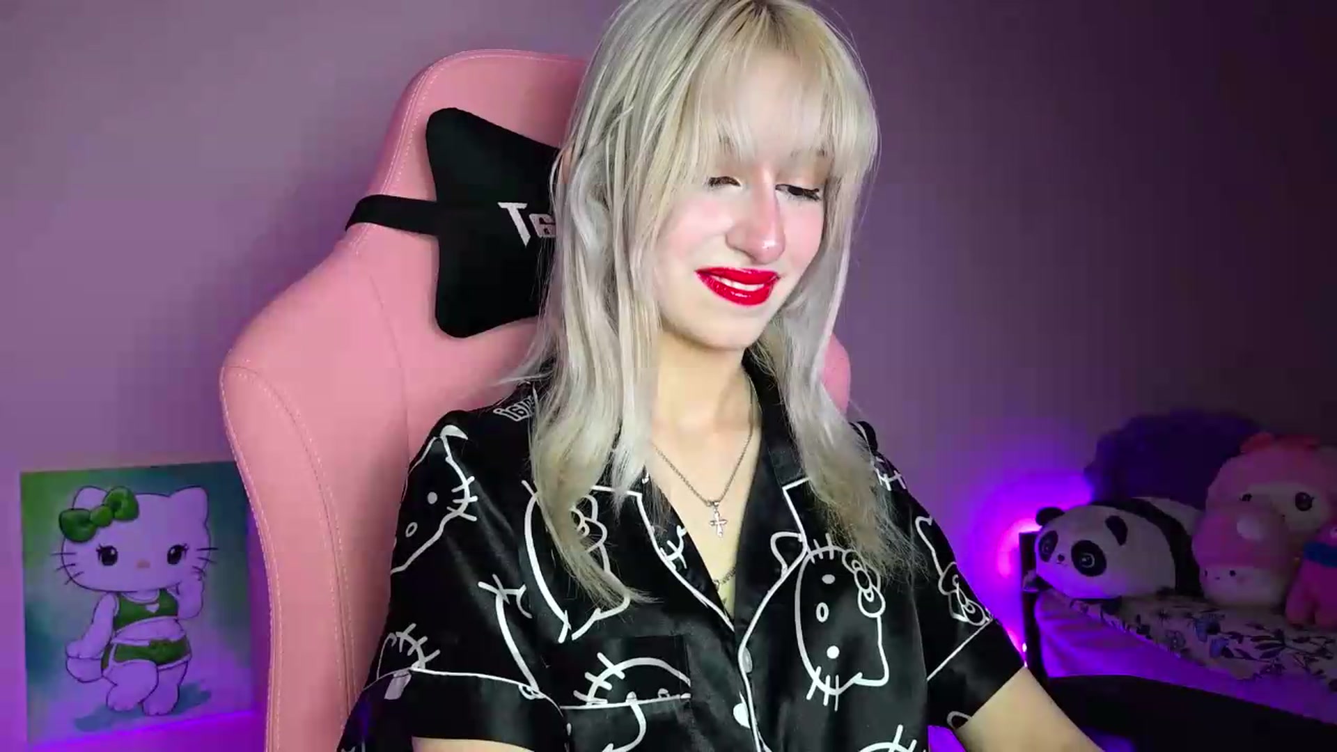 Gallery image thumbnail from PureBlush_xo's myfreecams stream on, 07/27/2026, 24:33 image 12 of 20