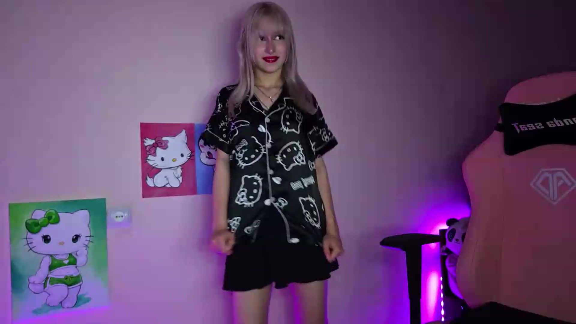 Gallery image thumbnail from PureBlush_xo's myfreecams stream on, 07/27/2026, 24:33 image 16 of 20