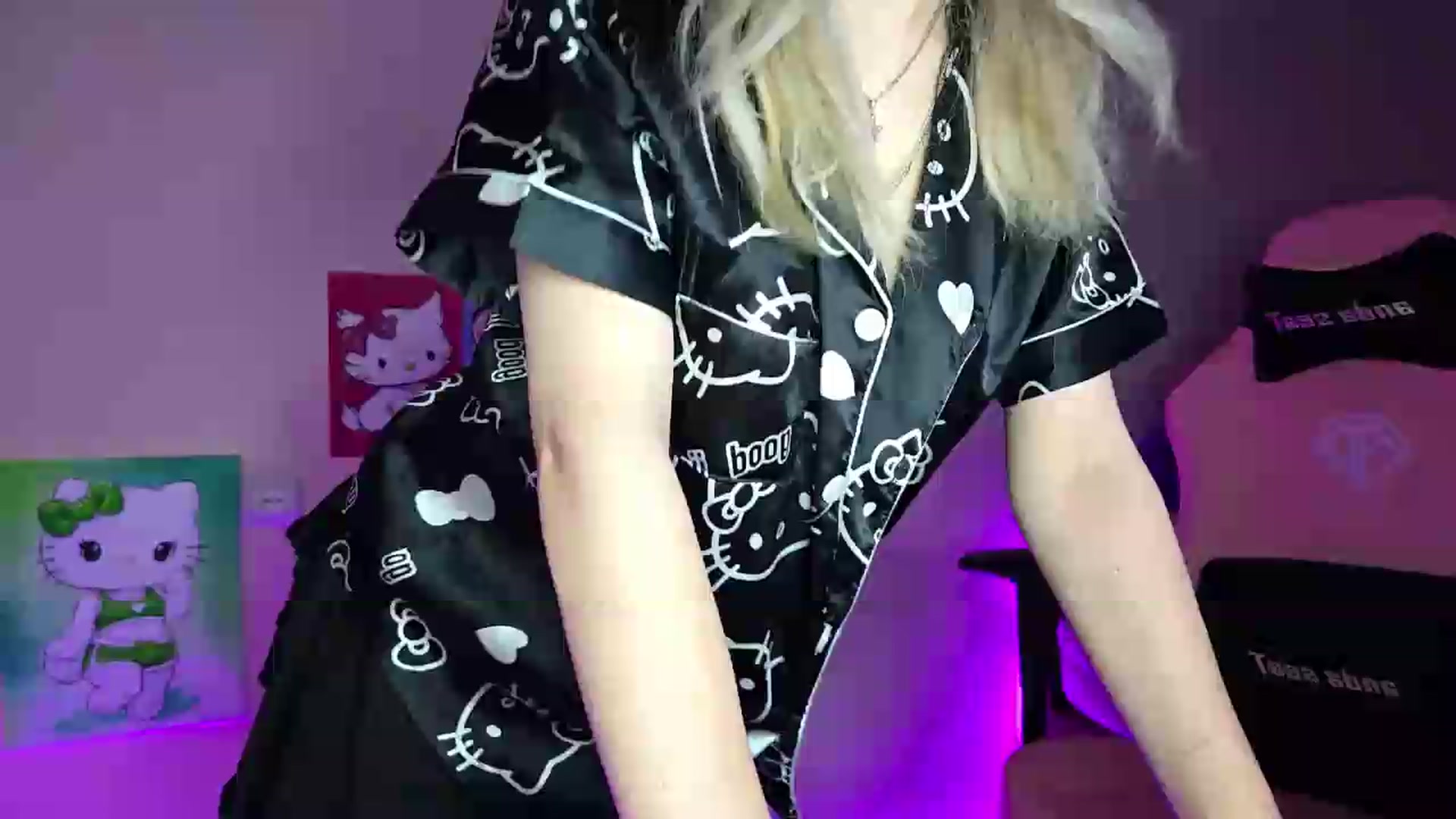 Gallery image thumbnail from PureBlush_xo's myfreecams stream on, 07/28/2026, 24:23 image 6 of 20