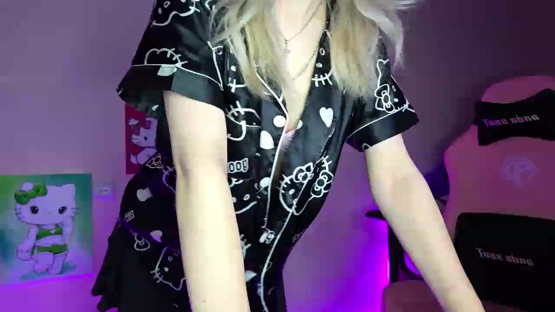 Gallery image thumbnail from PureBlush_xo's myfreecams stream on, 07/28/2026, 24:23 image 5 of 20