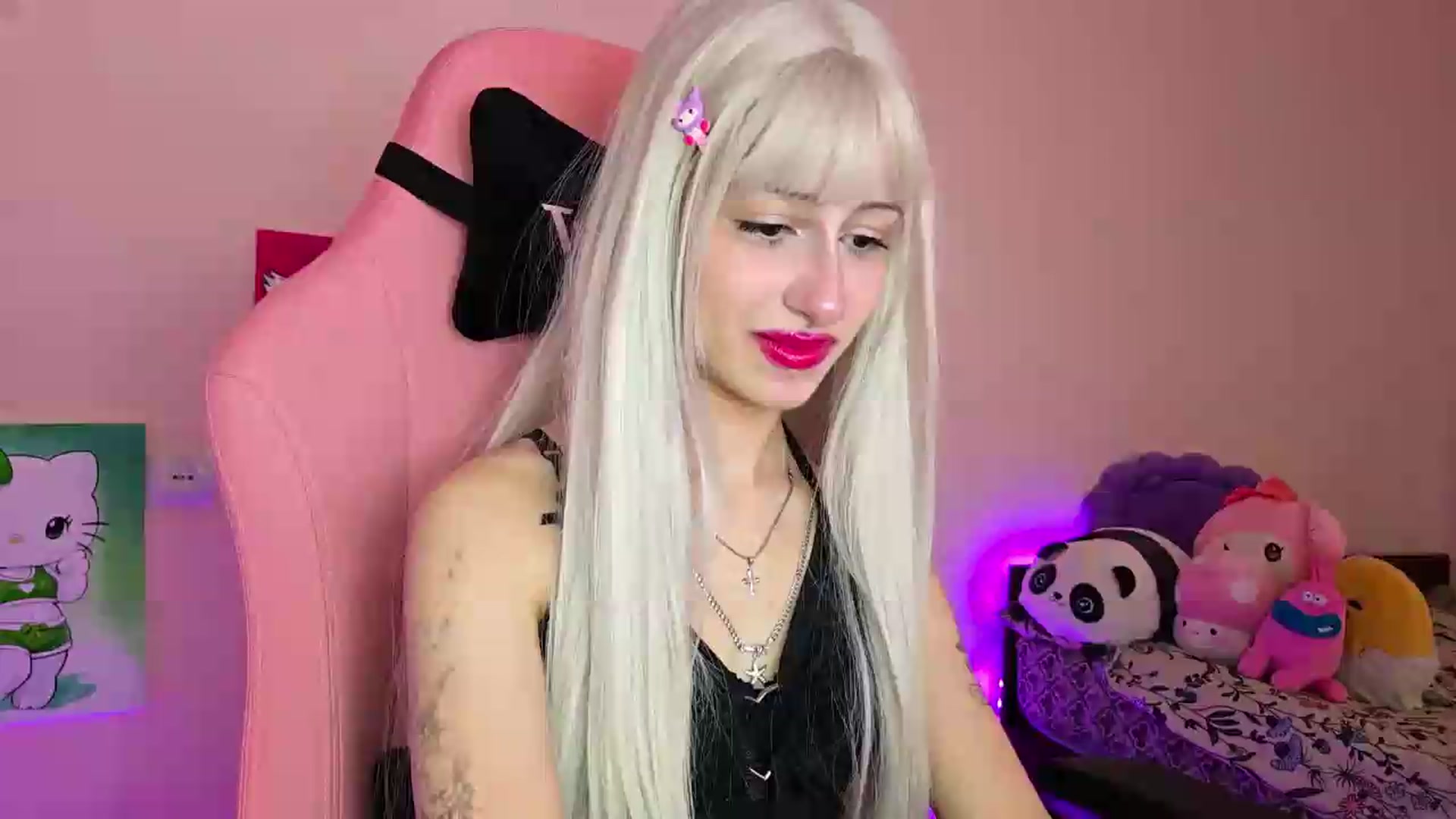 Gallery image thumbnail from PureBlush_xo's myfreecams stream on, 08/26/2026, 08:24 image 4 of 20
