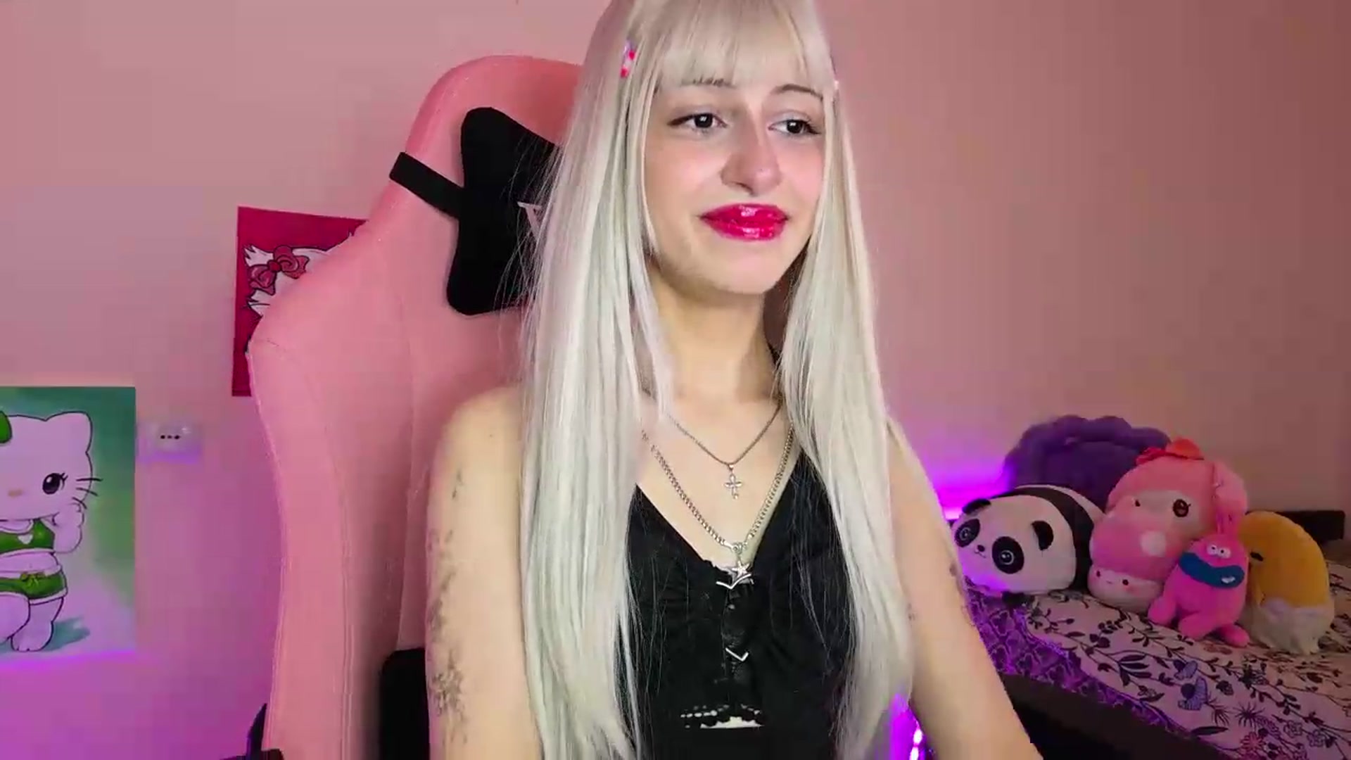 Gallery image thumbnail from PureBlush_xo's myfreecams stream on, 08/26/2026, 08:24 image 13 of 20