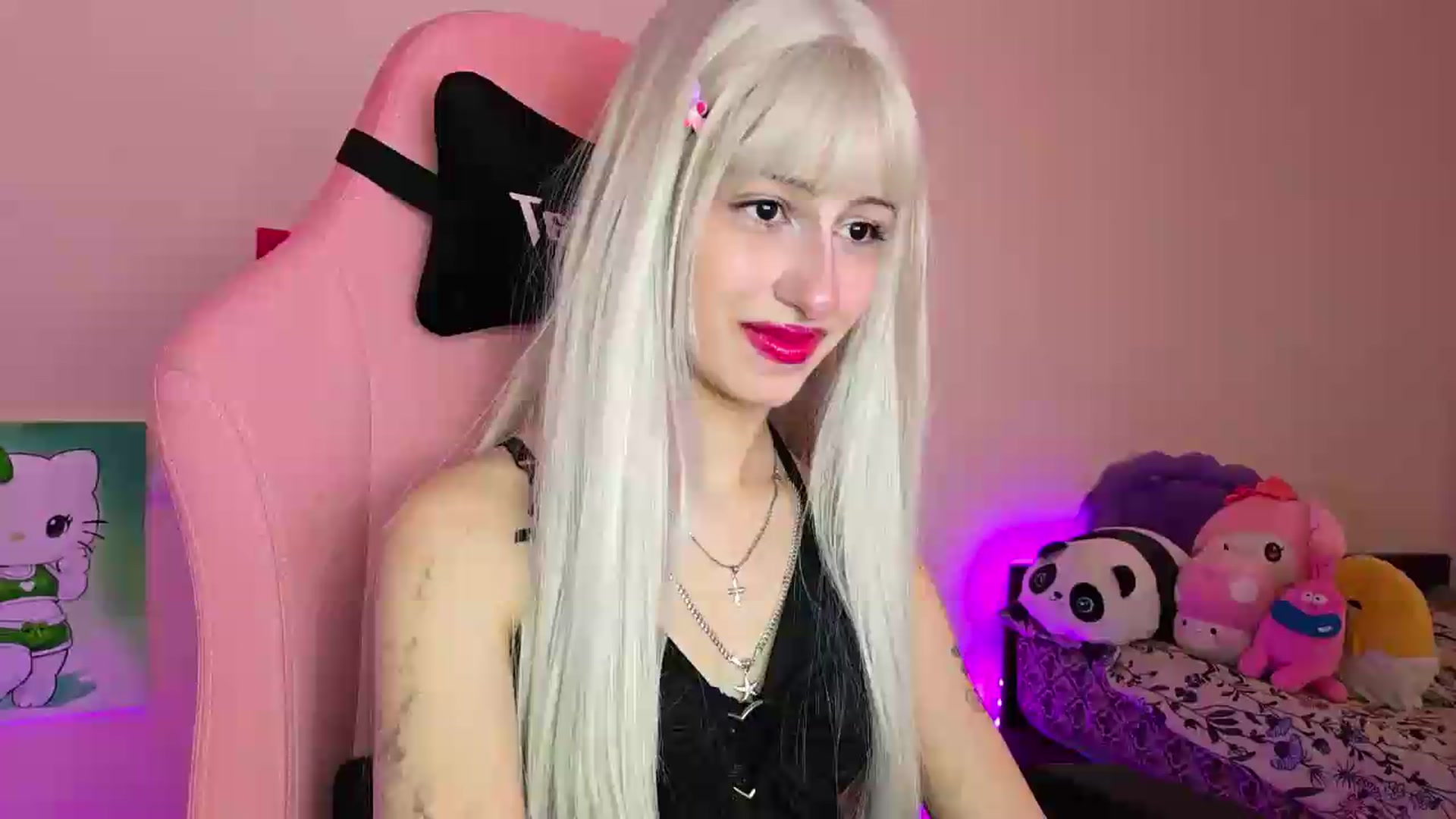 Gallery image thumbnail from PureBlush_xo's myfreecams stream on, 08/26/2026, 08:24 image 5 of 20