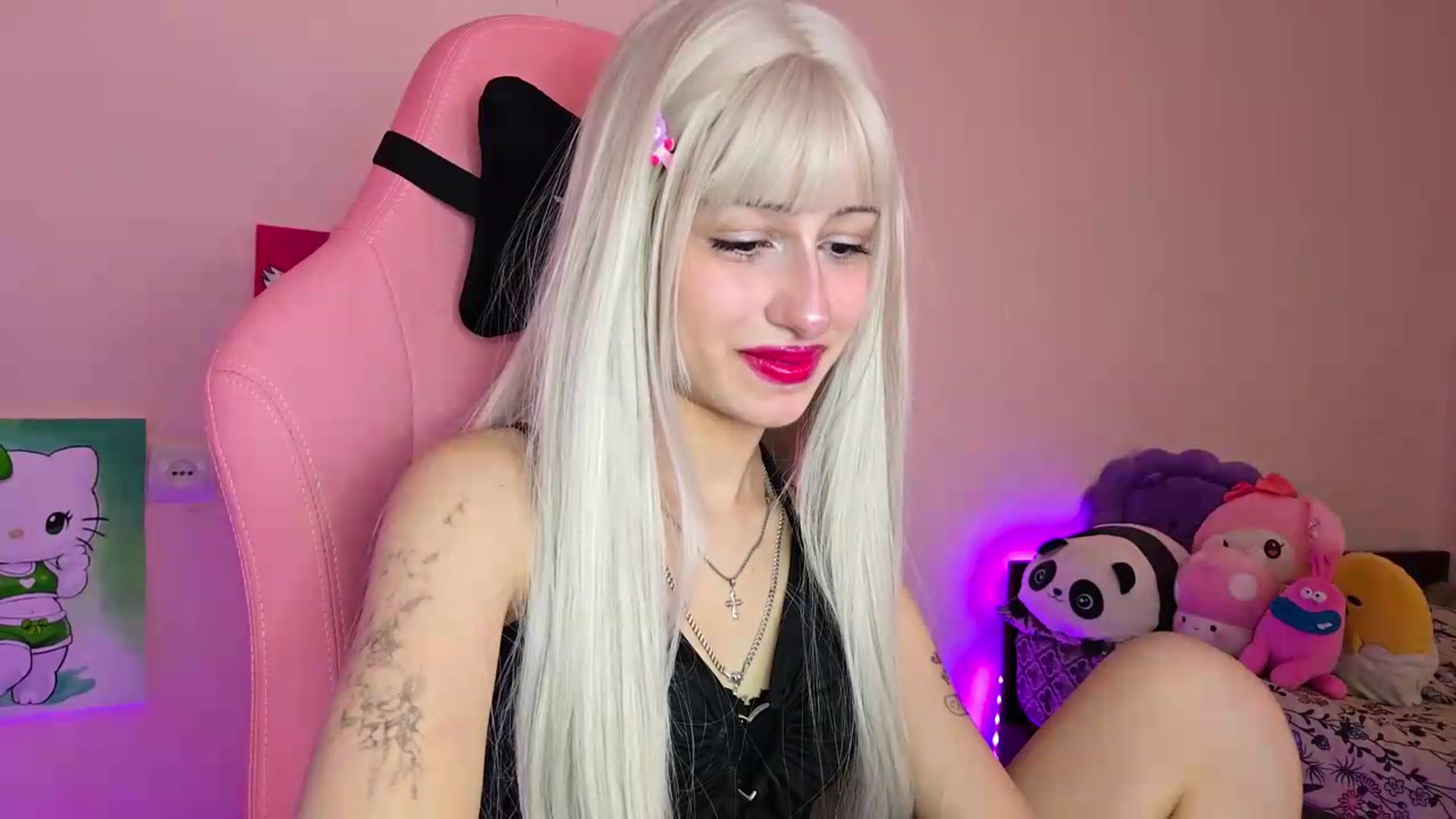 Gallery image thumbnail from PureBlush_xo's myfreecams stream on, 08/26/2026, 08:24 image 10 of 20